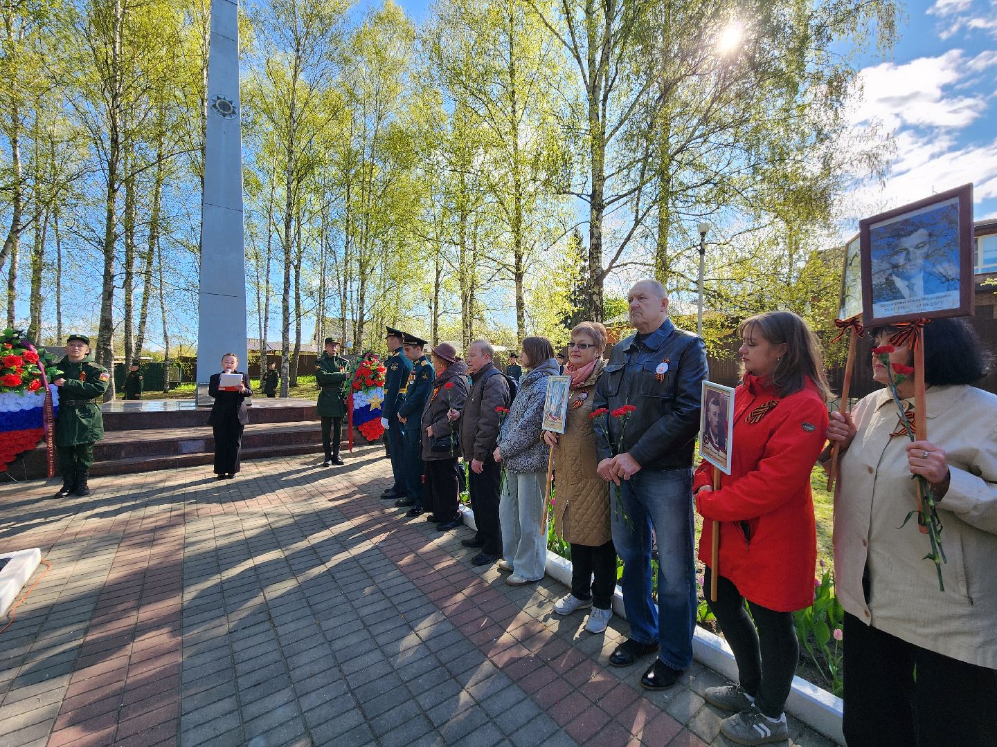 Чехов , микрорайон Венюково , обелиск, мемориал, возложение цветов , День Победы , возложение венков, торжественная церемония,