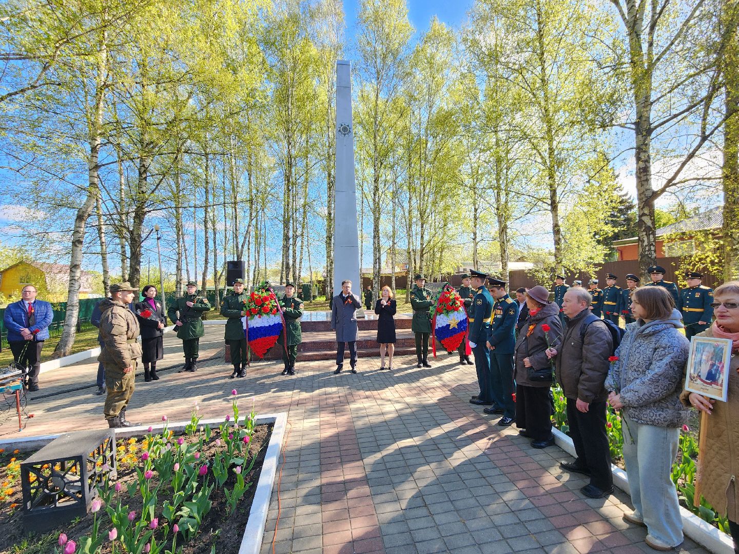 Чехов , микрорайон Венюково , обелиск, мемориал, возложение цветов , День Победы , возложение венков, торжественная церемония,