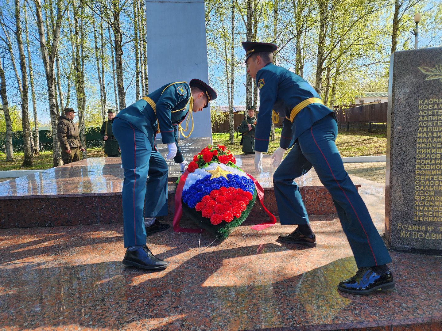 Чехов , микрорайон Венюково , обелиск, мемориал, возложение цветов , День Победы , возложение венков, торжественная церемония,