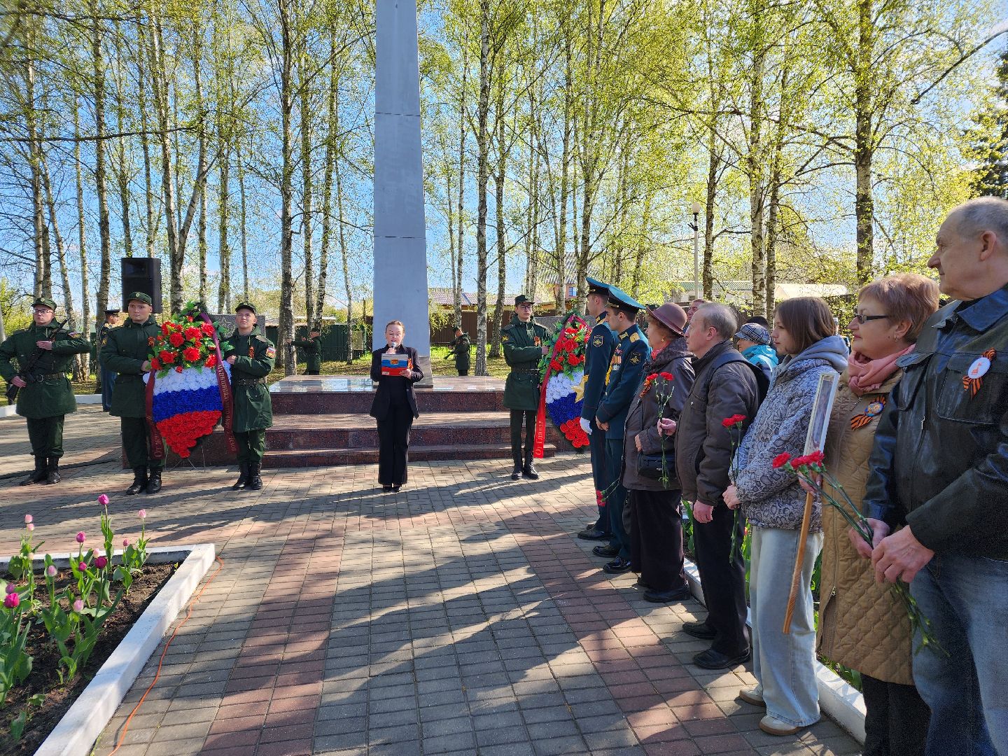 Чехов , микрорайон Венюково , обелиск, мемориал, возложение цветов , День Победы , возложение венков, торжественная церемония,
