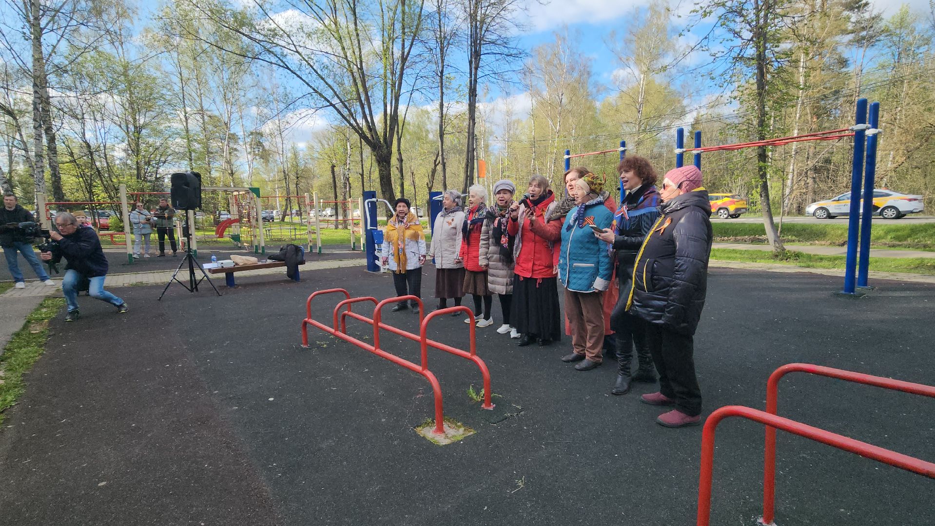 пушкинский округ, поселок,акция, песни победы, песни военных лет, жители,музыка под открытым небом,