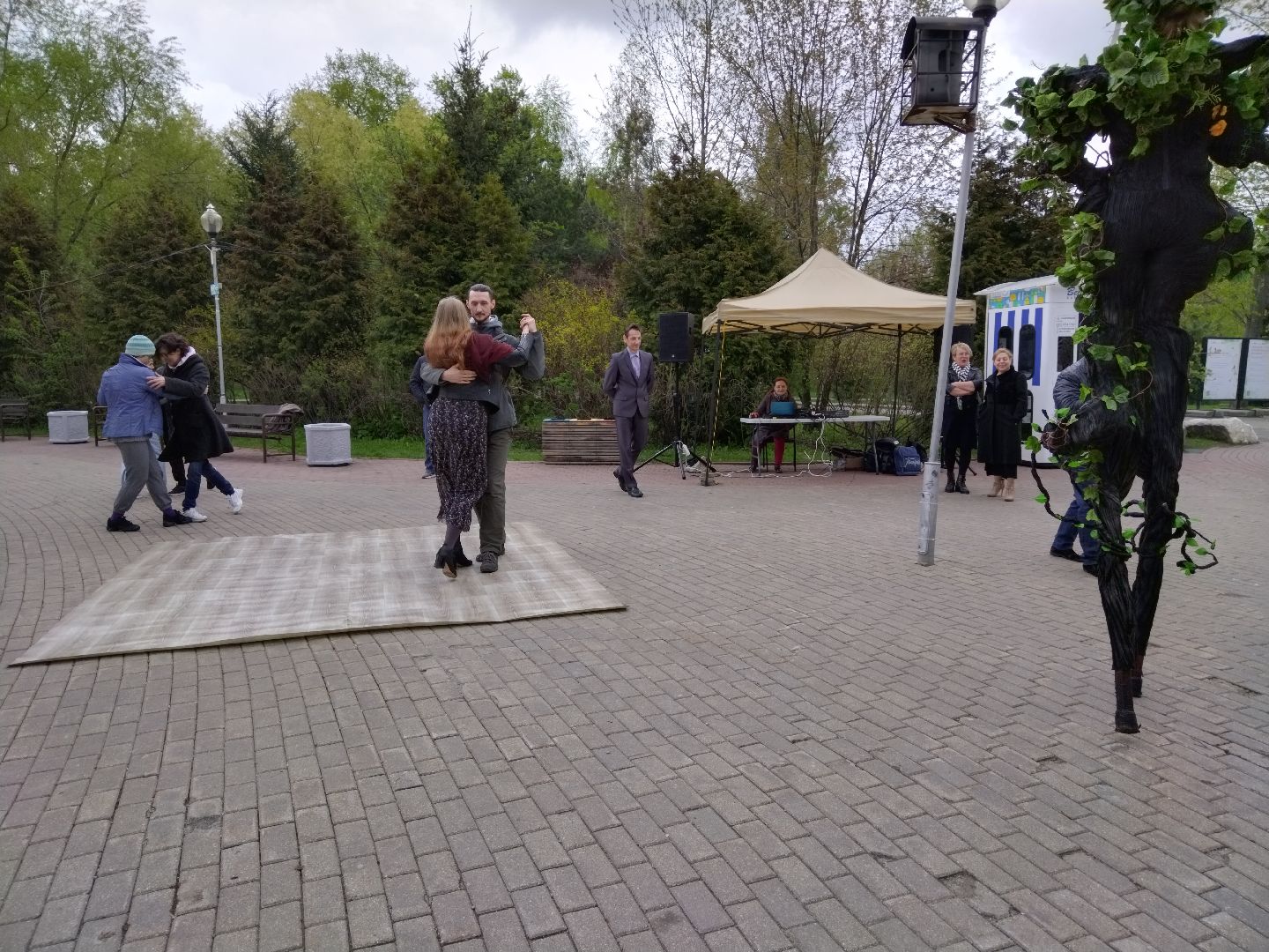 Танго, парк мира, Мытищи, 1 мая