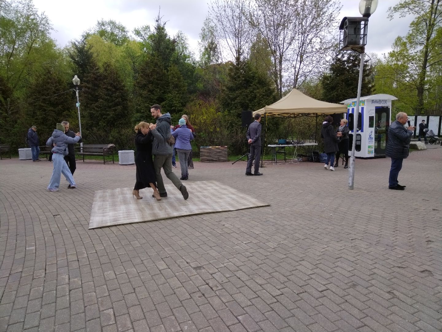 Танго, парк мира, Мытищи, 1 мая