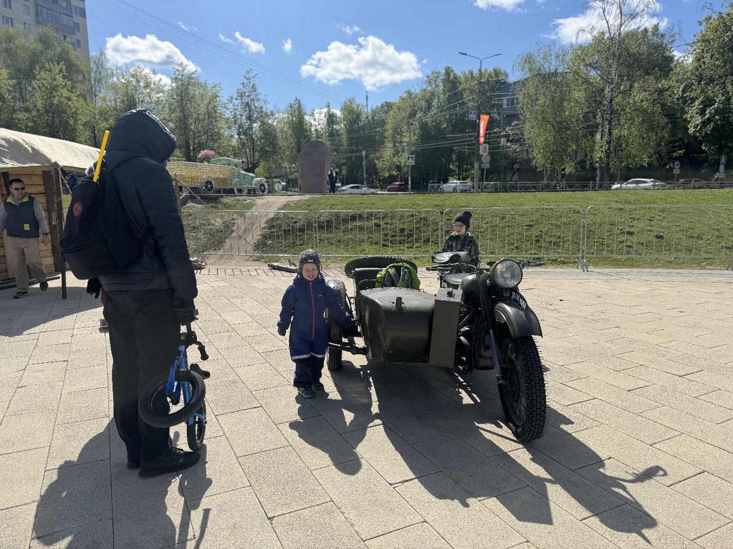 выставка военной техники, ленинский городской округ, кинотеатр искра, день победы,