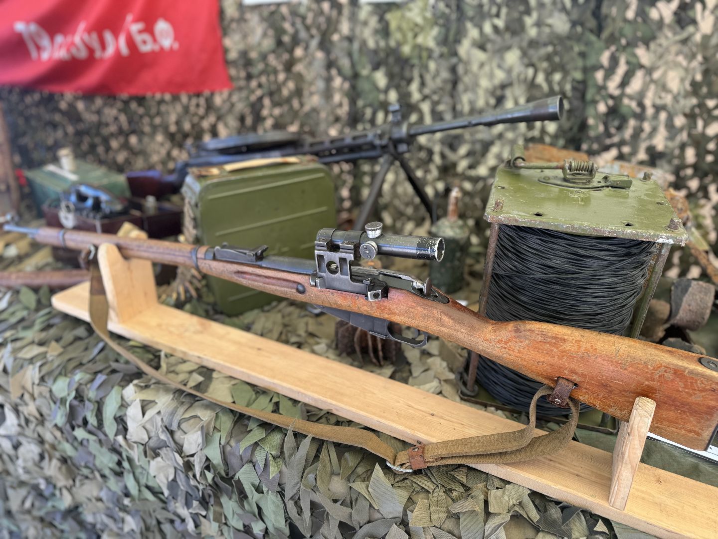 выставка военной техники, ленинский городской округ, кинотеатр искра, день победы,