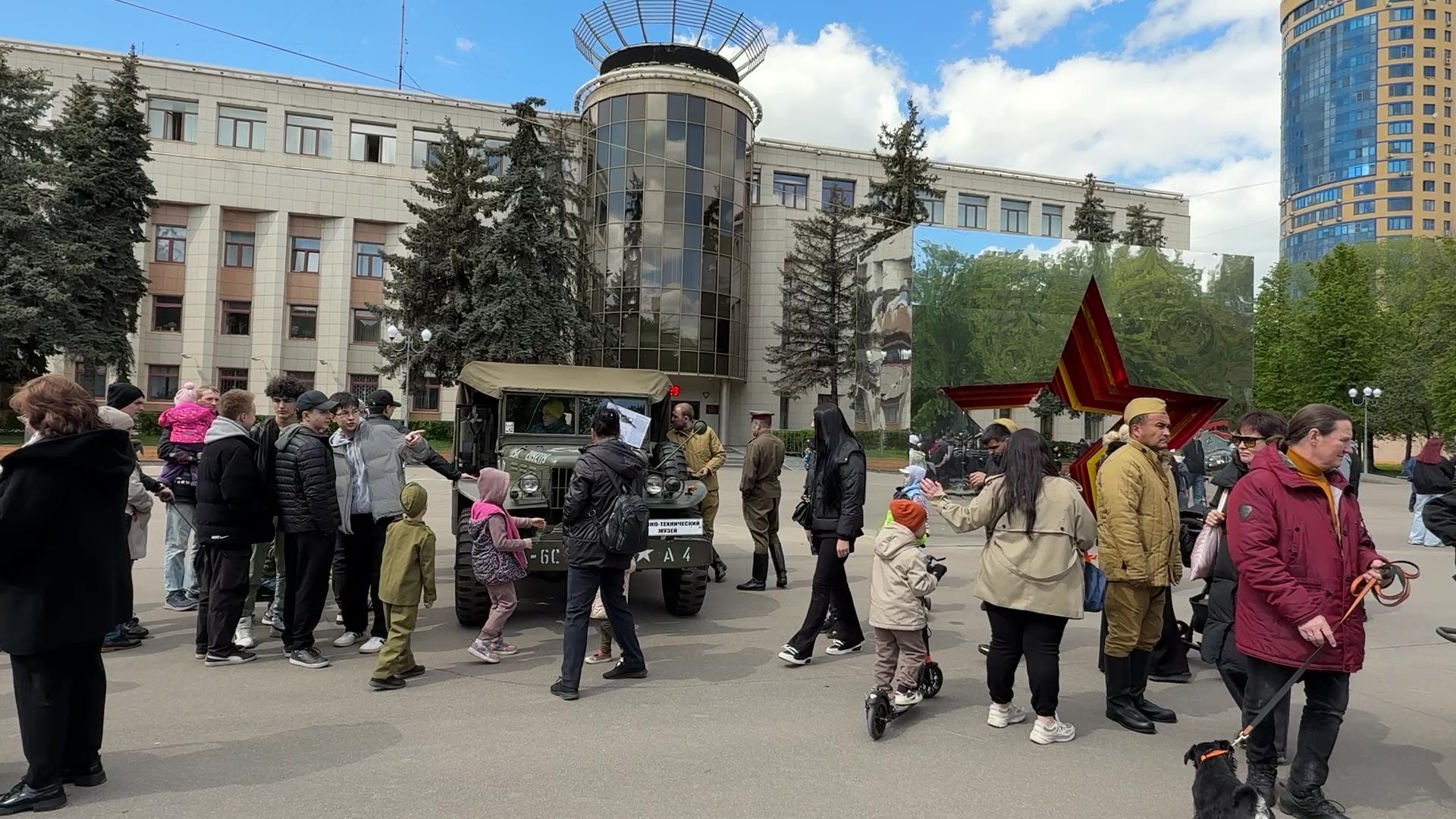 реутов, выставка военной техники, день победы,