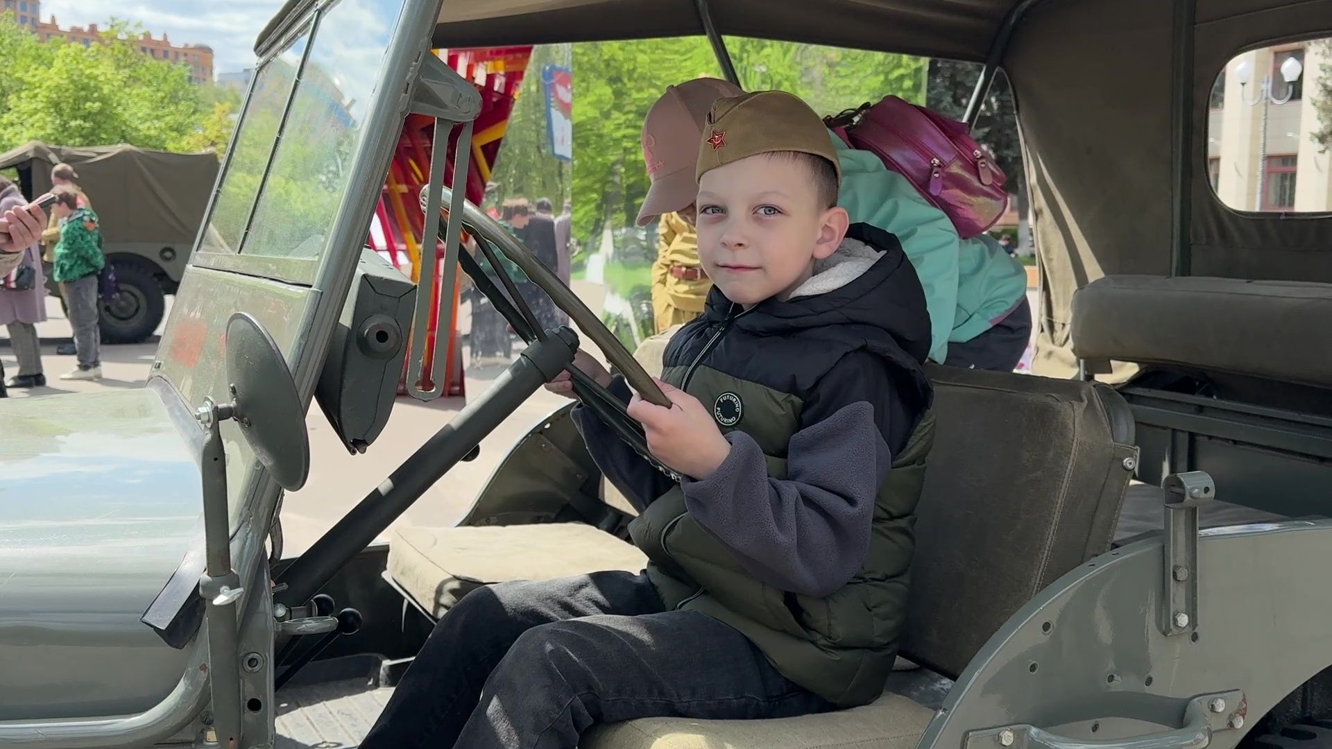 реутов, выставка военной техники, день победы,