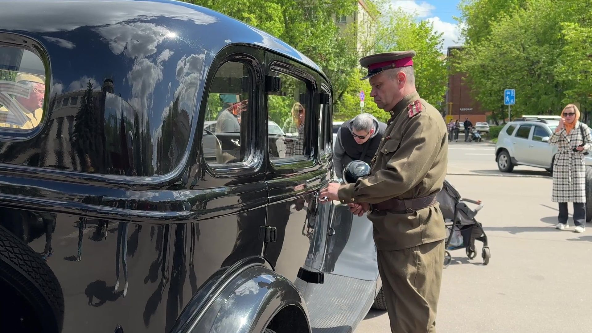 реутов, выставка военной техники, день победы,