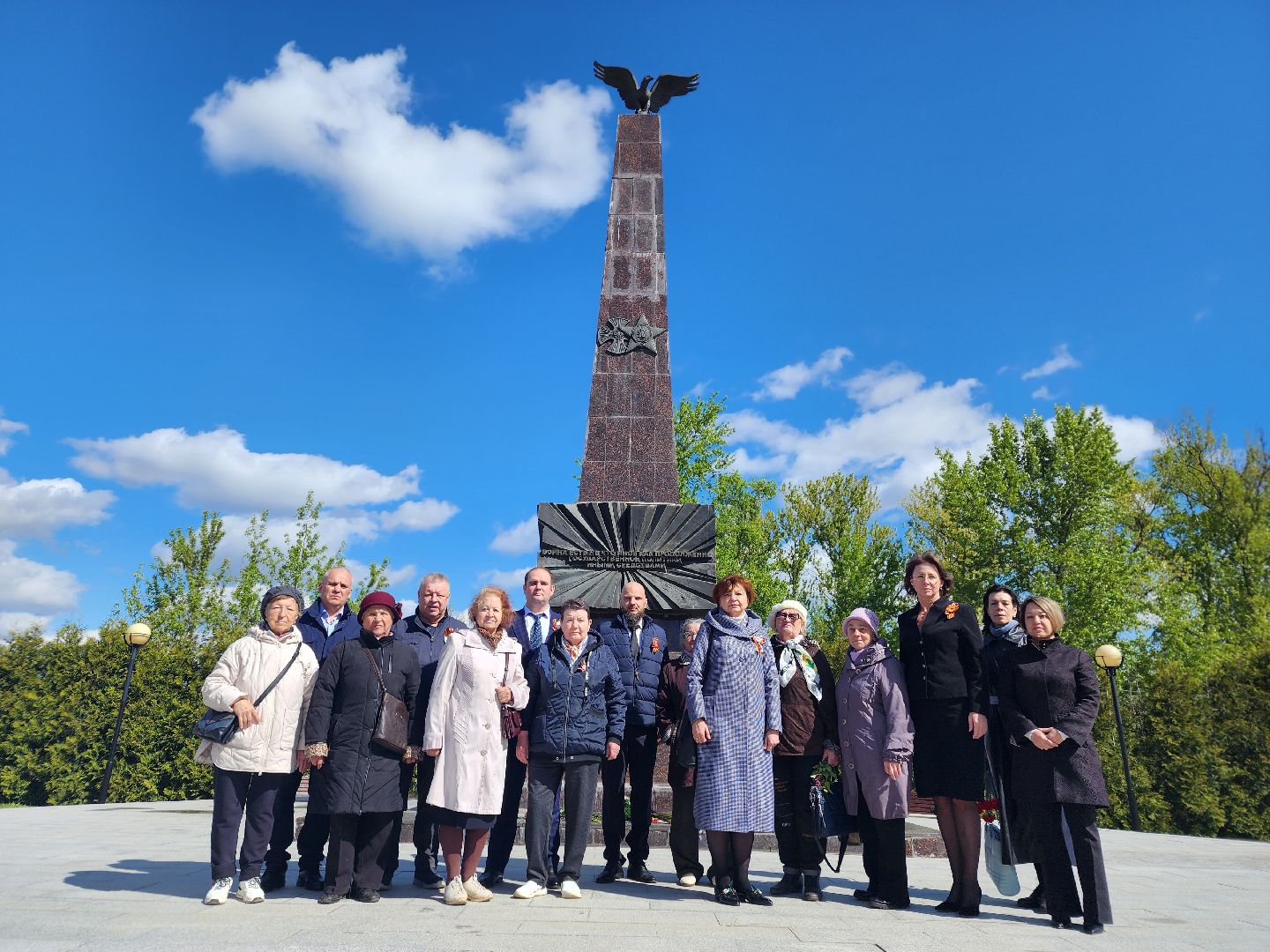 фрязино, возложение цветов, 80-летие великой победы, мемориал,
