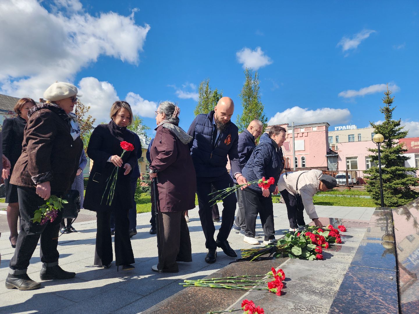 фрязино, возложение цветов, 80-летие великой победы, мемориал,