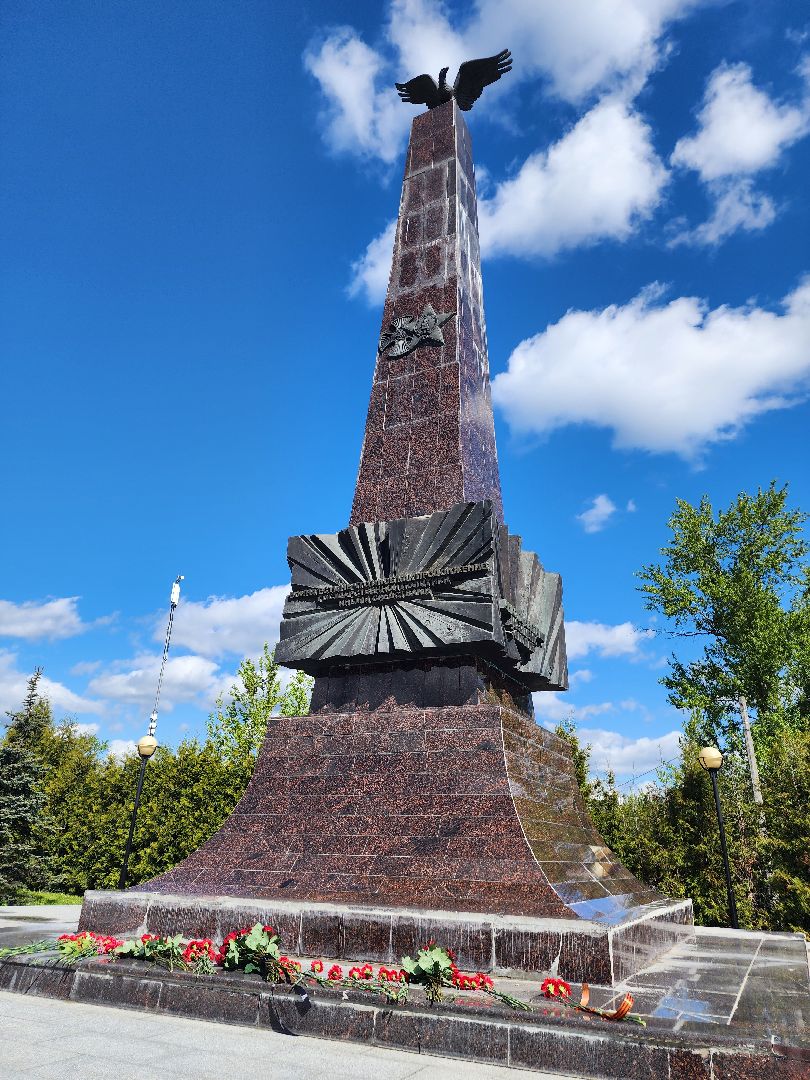 фрязино, возложение цветов, 80-летие великой победы, мемориал,
