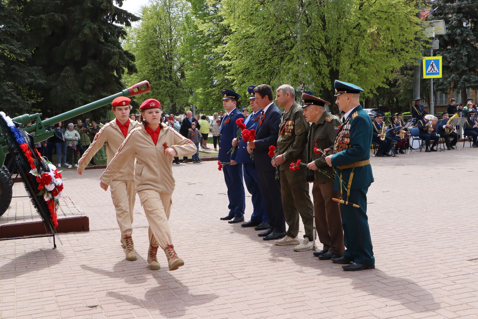 серебряные пруды, возложение, 9 мая, 80 лет победе,мемориал героям Великой Отечественной войны,