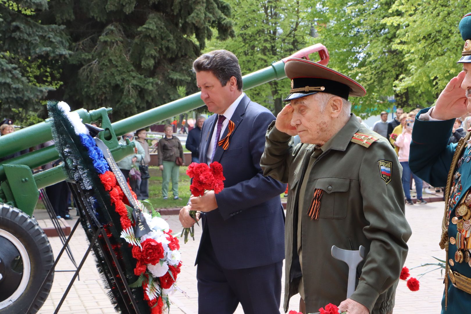 серебряные пруды, возложение, 9 мая, 80 лет победе,мемориал героям Великой Отечественной войны,