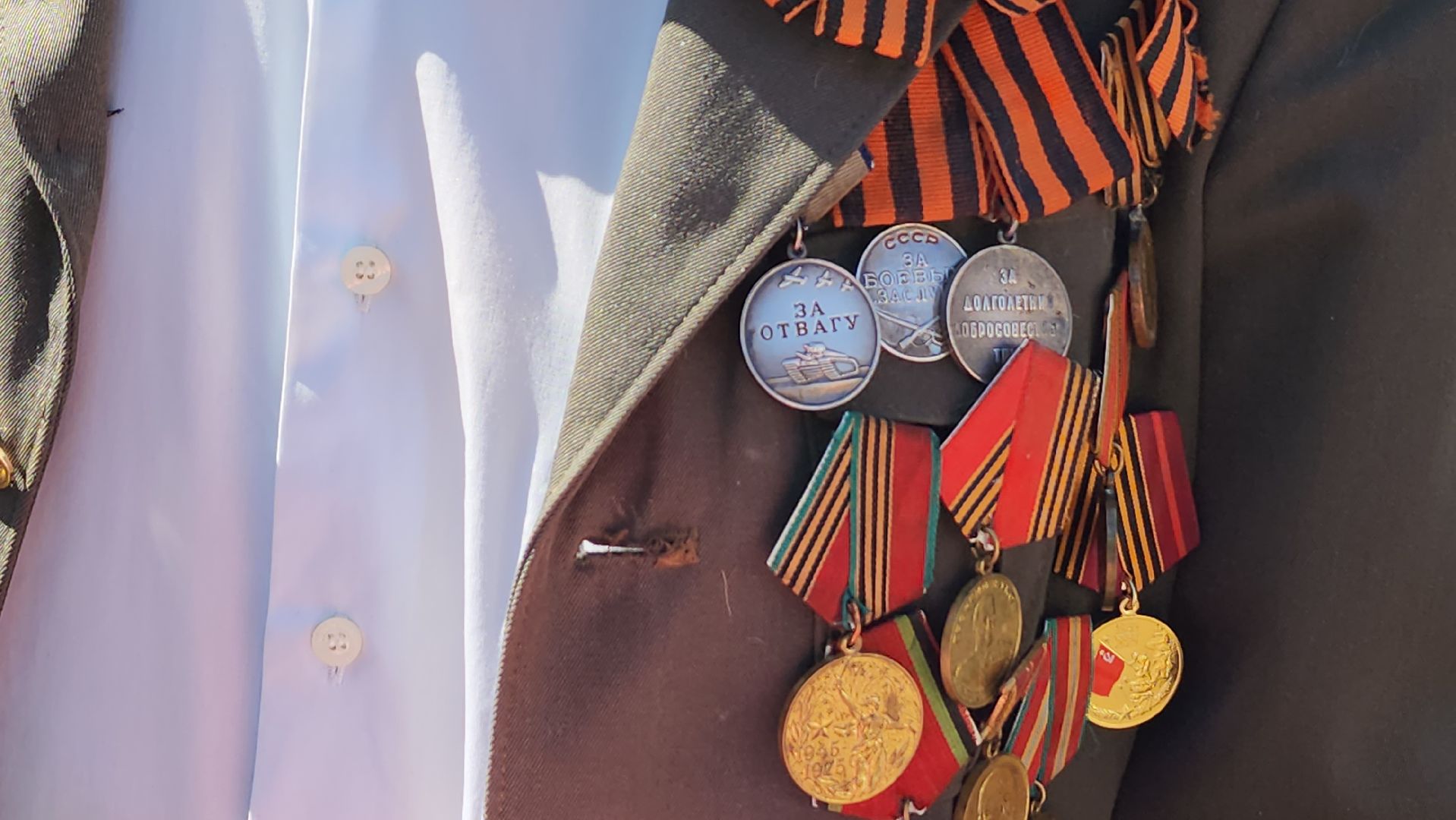 серпухов, ветеран вов николай ветчинин, юбилей победы, волонтеры серпухова, улица школьная,