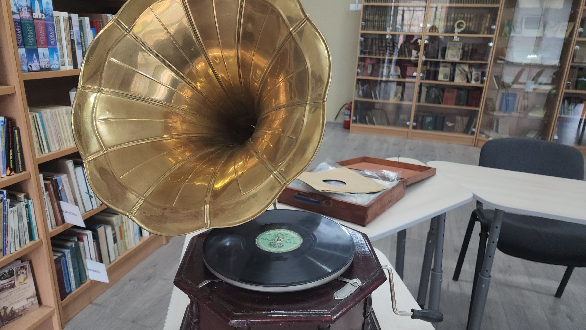 красноармейск, городской округ пушкинский, грампластинки , песни военных лет,