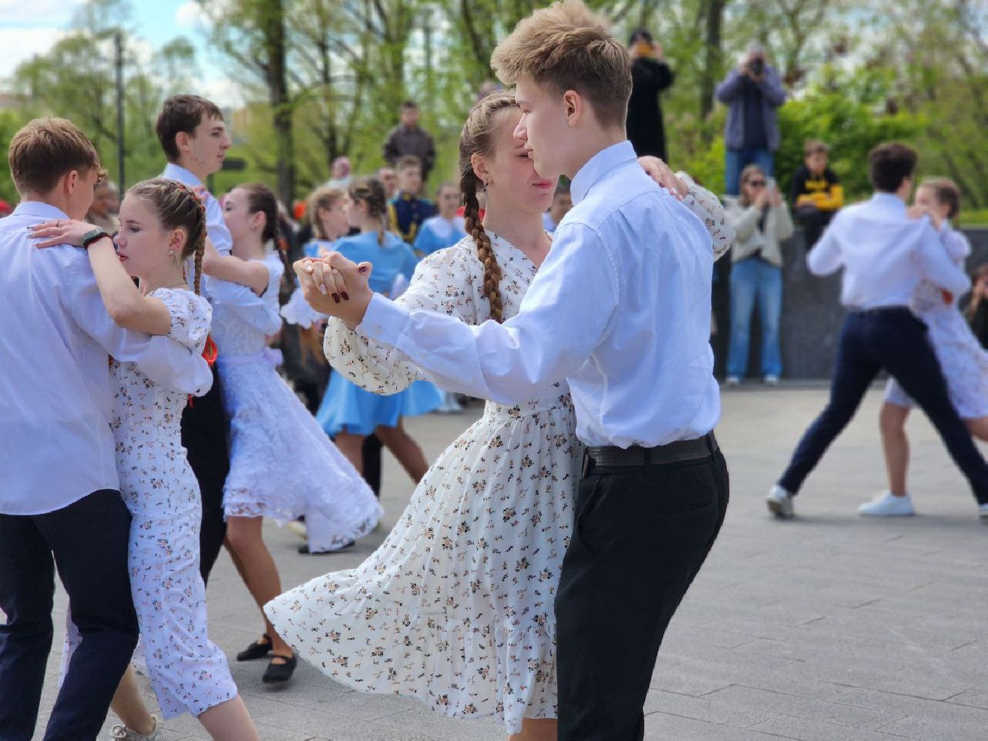 воскресенск, день победы, вальс победы, волонтеры,