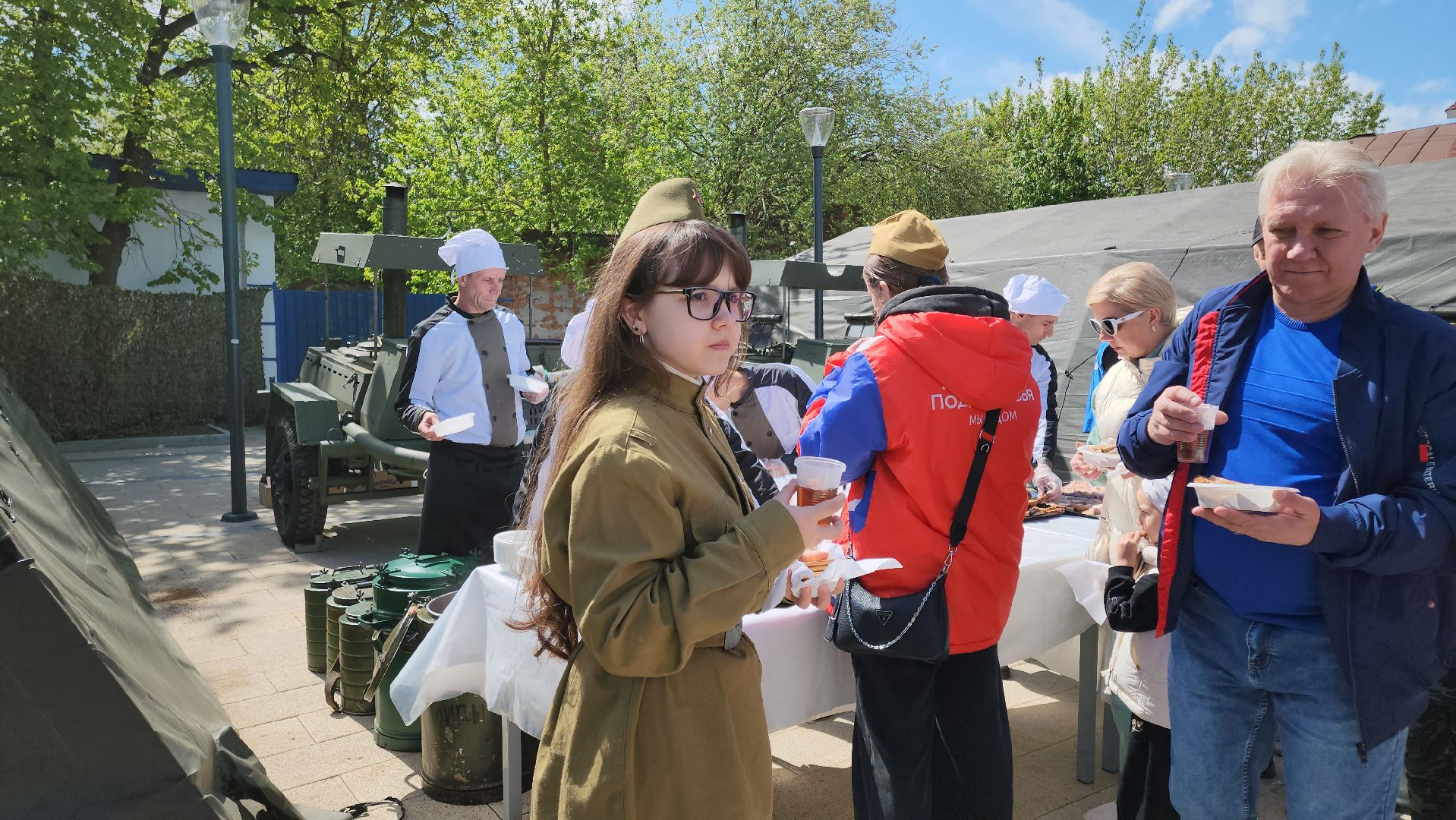 кашира, день победы, 9 мая, солдатская каша, раздача еды, праздник,