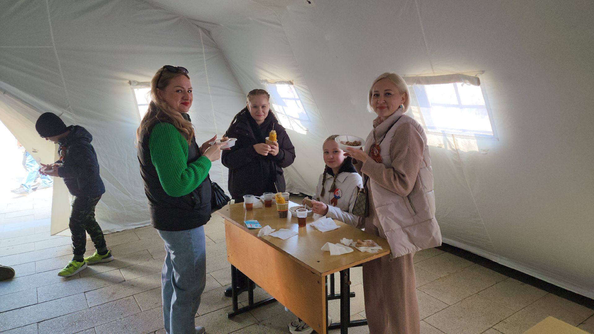 кашира, день победы, 9 мая, солдатская каша, раздача еды, праздник,