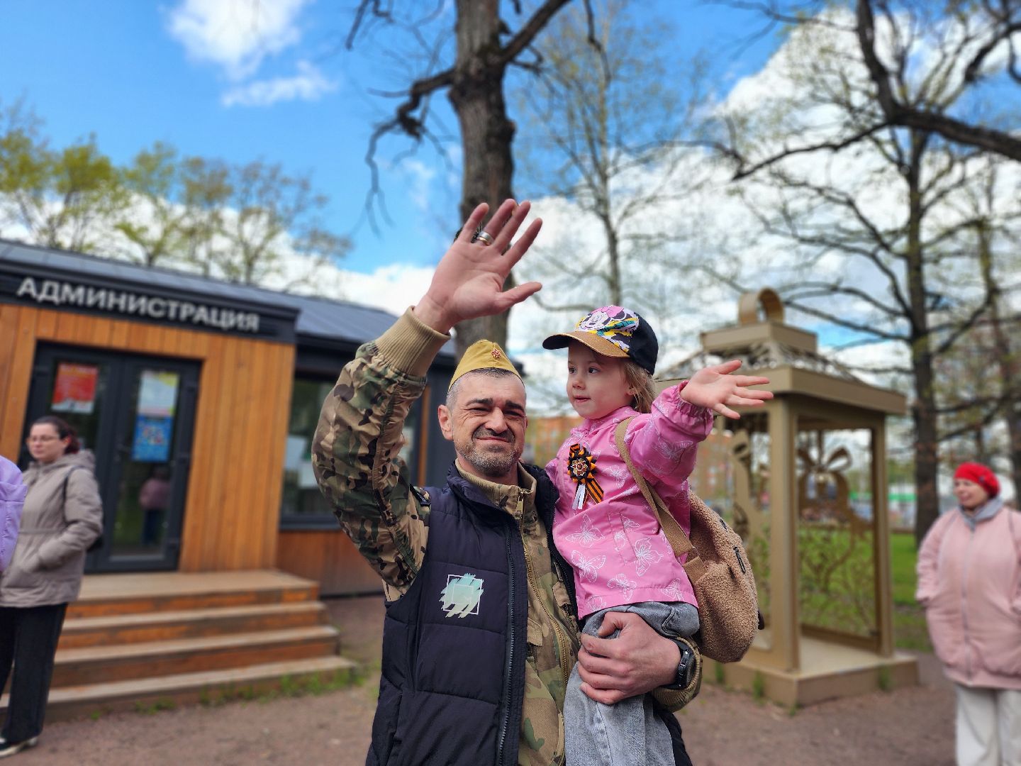 фрязино, 9 мая, концертная программа, песни военных лет, георгиевская лента,