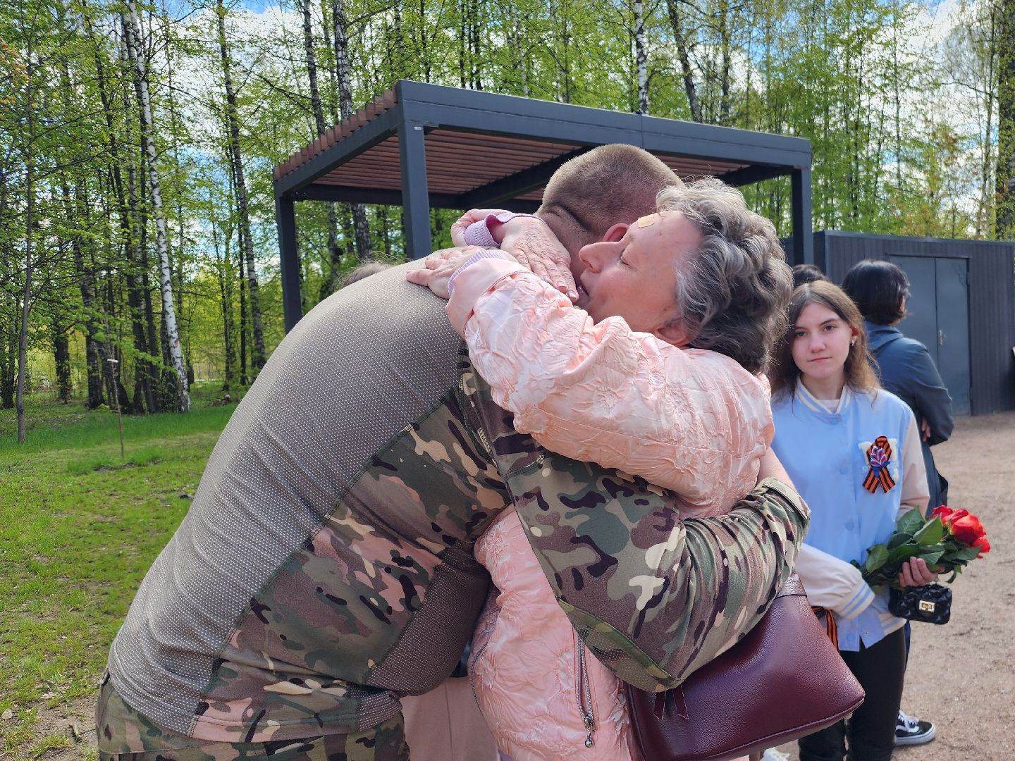 фрязино, 9 мая, концертная программа, песни военных лет, георгиевская лента,
