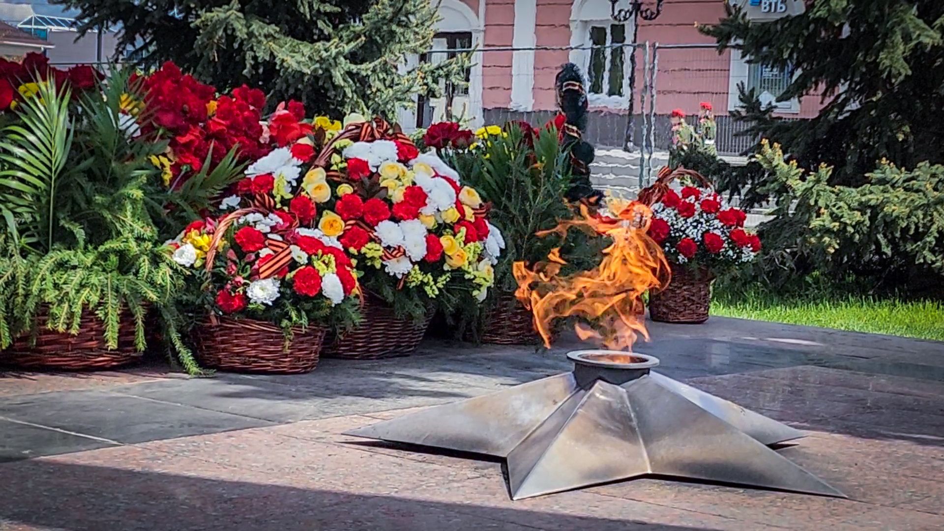 бронницы, день победы в бронницах, возложение цветов в день победы,