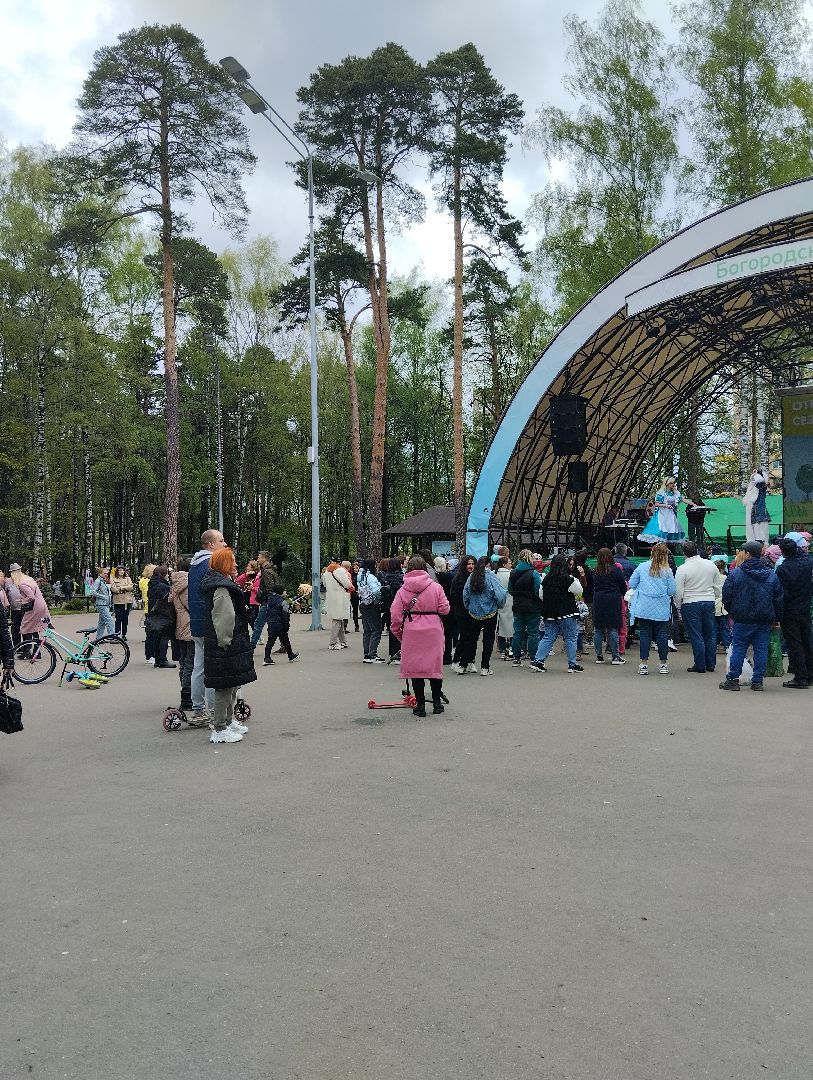 Богородский городской округ, Ногинск, Центральный парк, шоу мыльных пузырей, 1 мая