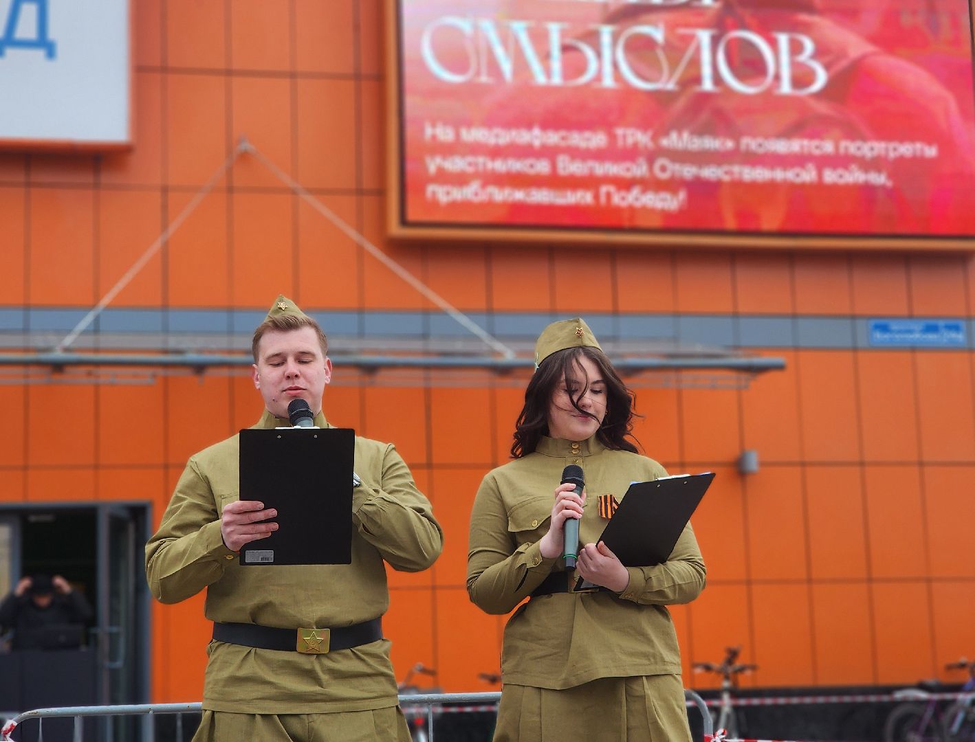 дубна, день победы, 80 лет победы, трк маяк, стены смыслов, бессмертный полк,