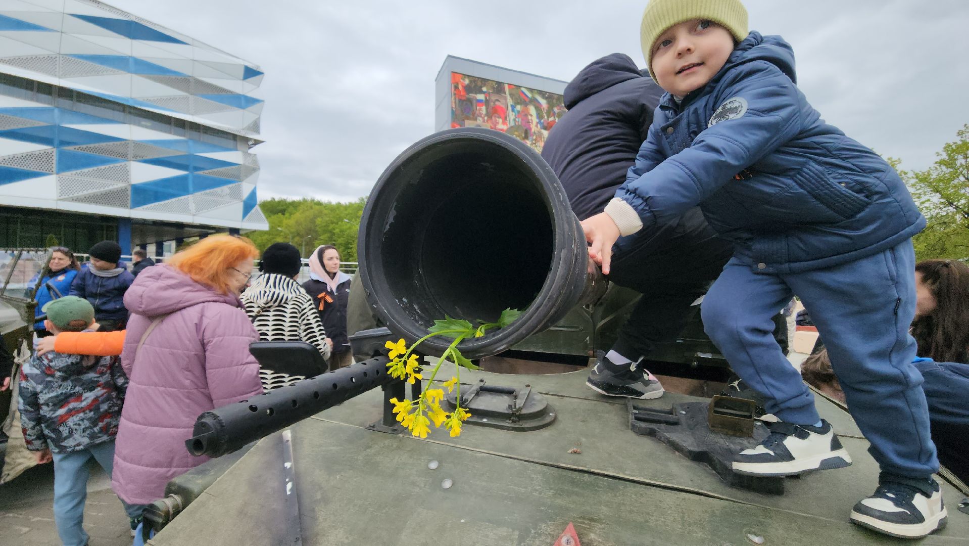 день победы, красногорск, выставка военной техники,