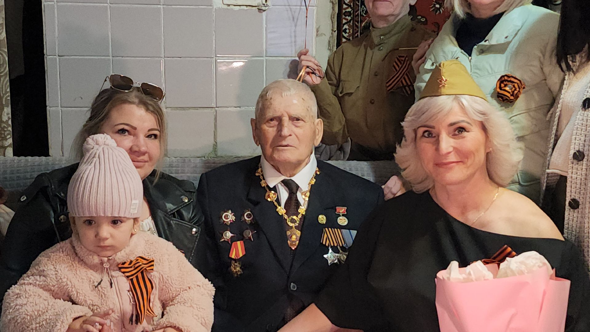 серпухов, ветеран вов николай козлов, юбилей победы, волонтеры серпухова,