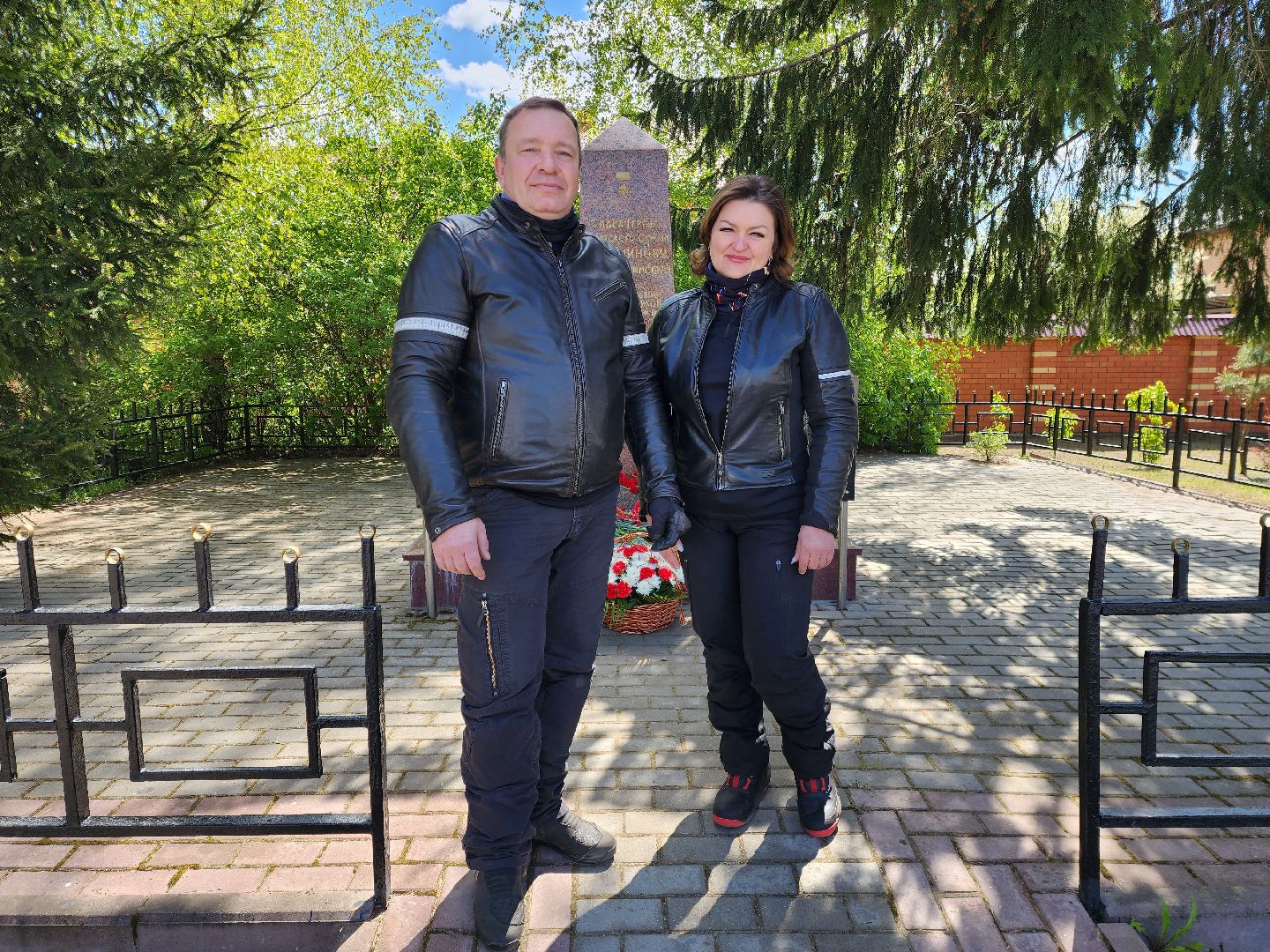 раменское,9 мая, возложение цветов к памятнику в деревне старково,