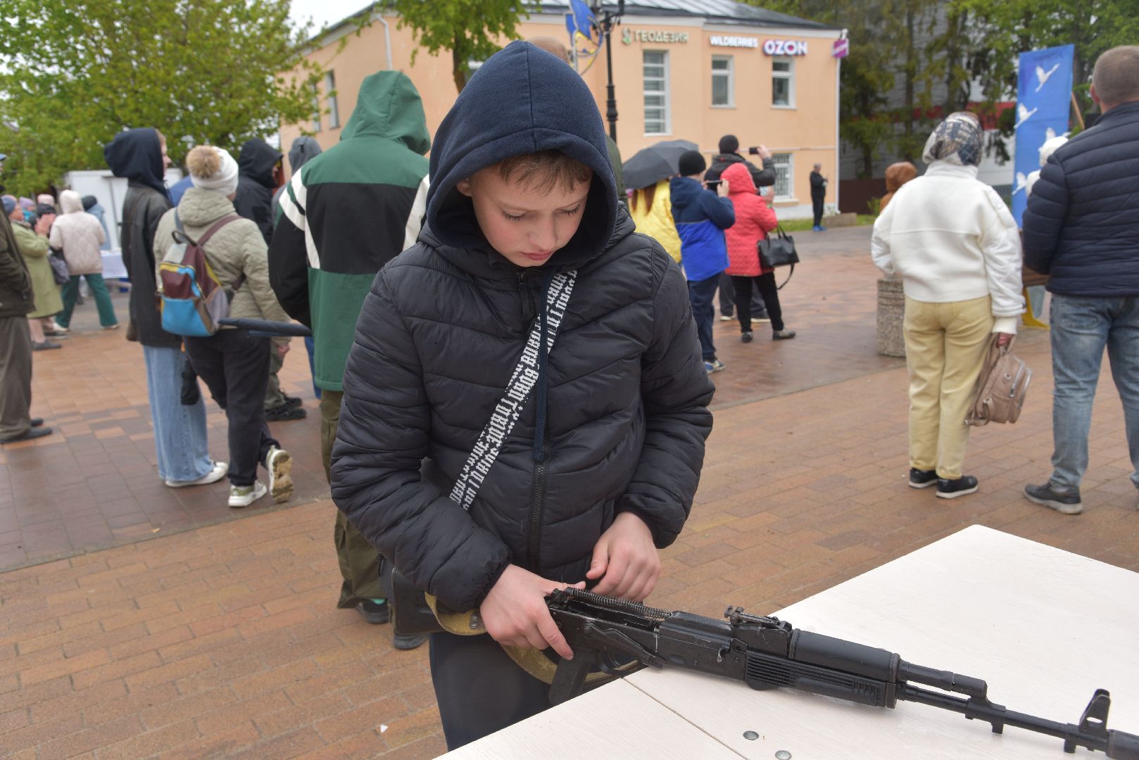 лотошино, день победы, мастер-класс, сборка автомата,