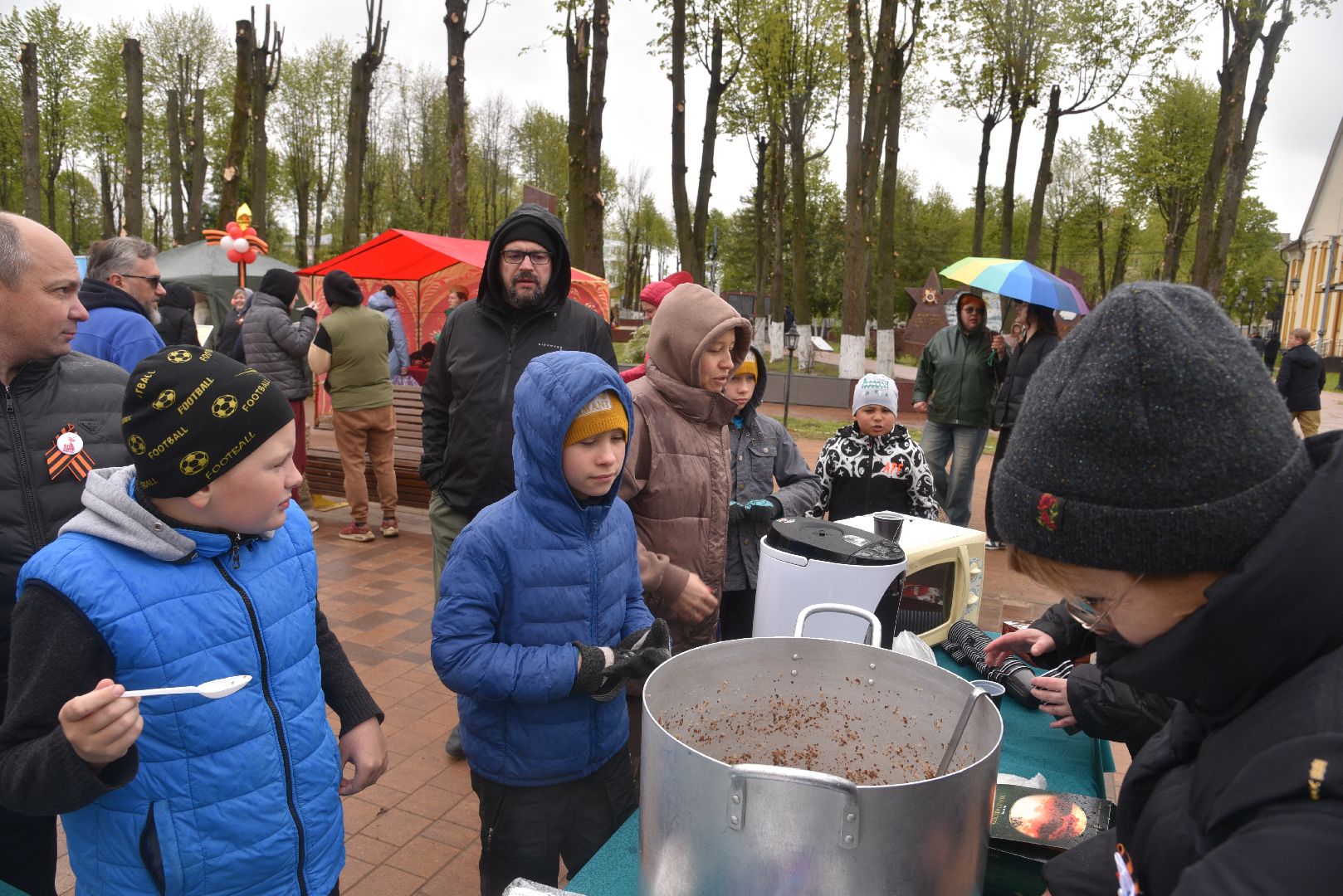 лотошино, день победы, полевая кухня, солдатская каша,