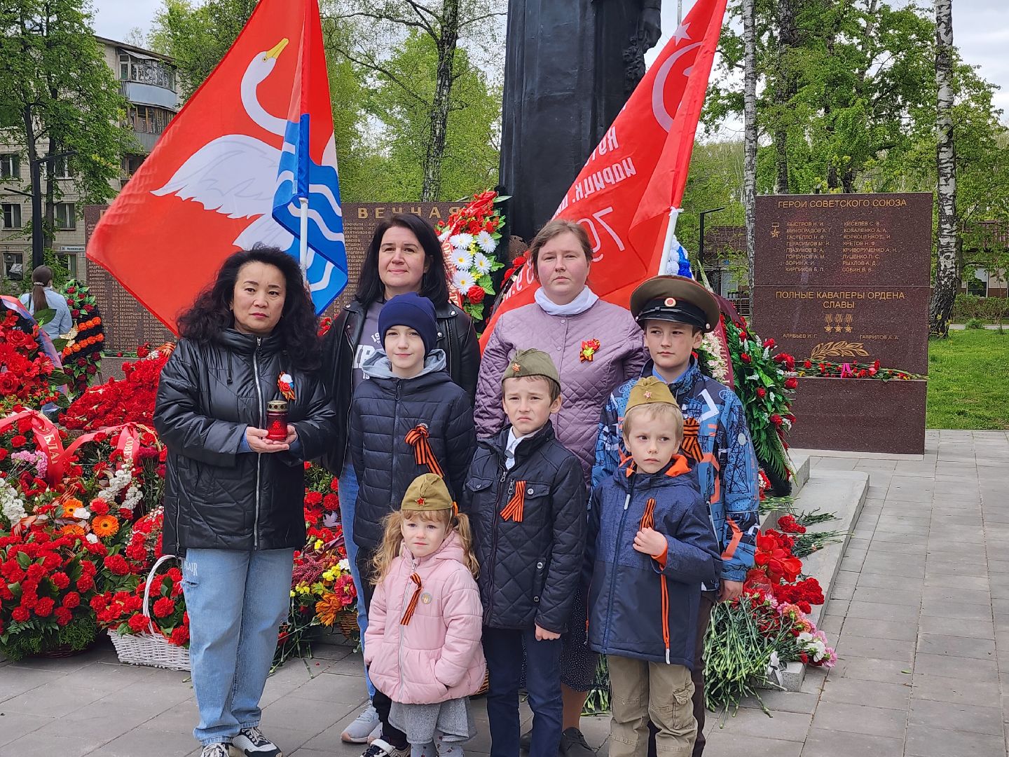 долгопрудный, ассоциация многодетных семей, Союз помощи многодетным и приемным семьям Мы, реутов, свеча памяти во власихе, мемориал скорбящая мать,