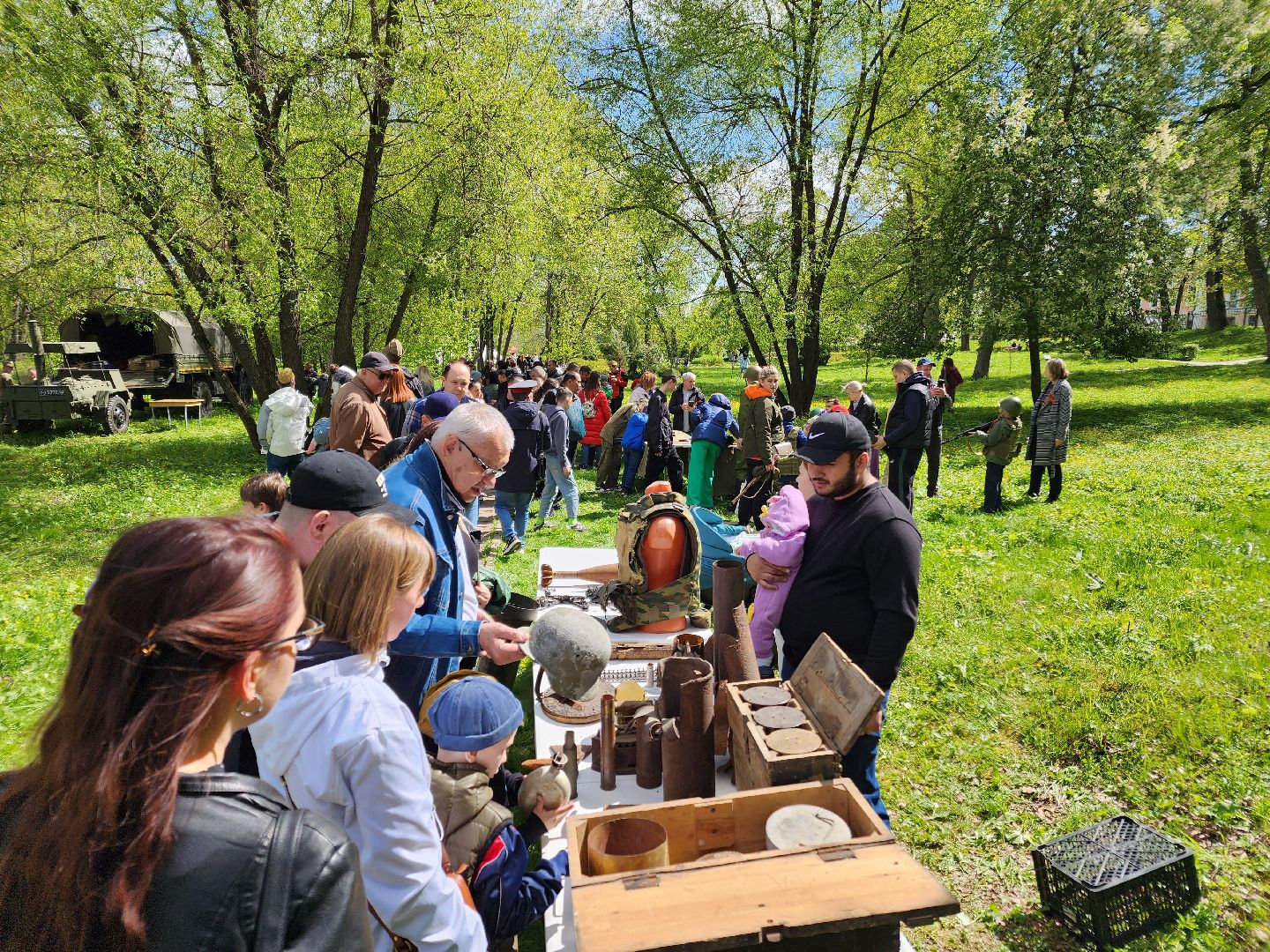 Чехов, городской парк, праздничная программа, культурно-массовые мероприятия, анимация, конкурсы, игры, песни и танцы, чтение стихов, концерт, мастер-классы, полевая кухня, фотозоны, День Победы,