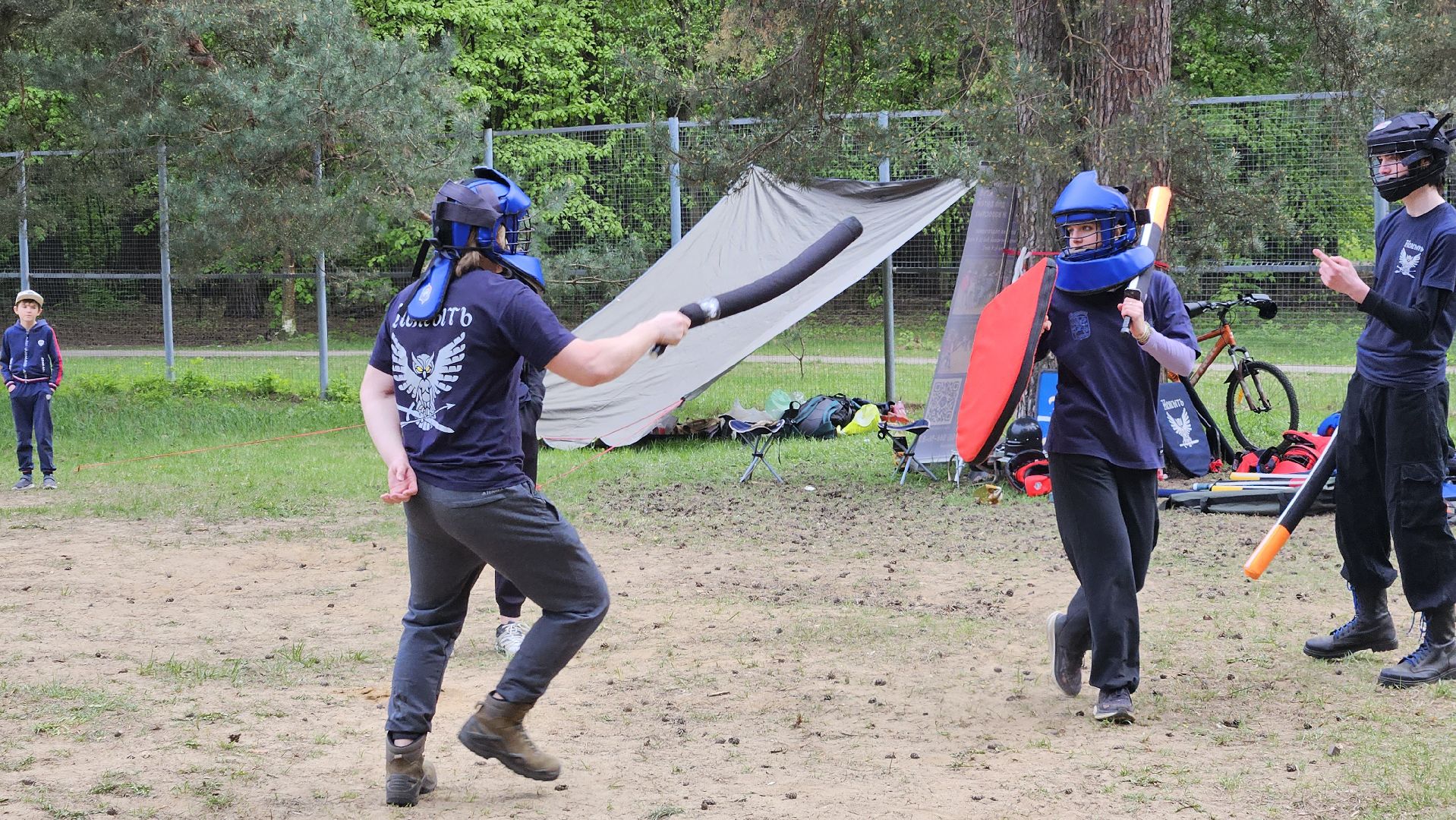 бой на мечах, стрельба из лука, жуковский, парк, 9 мая,