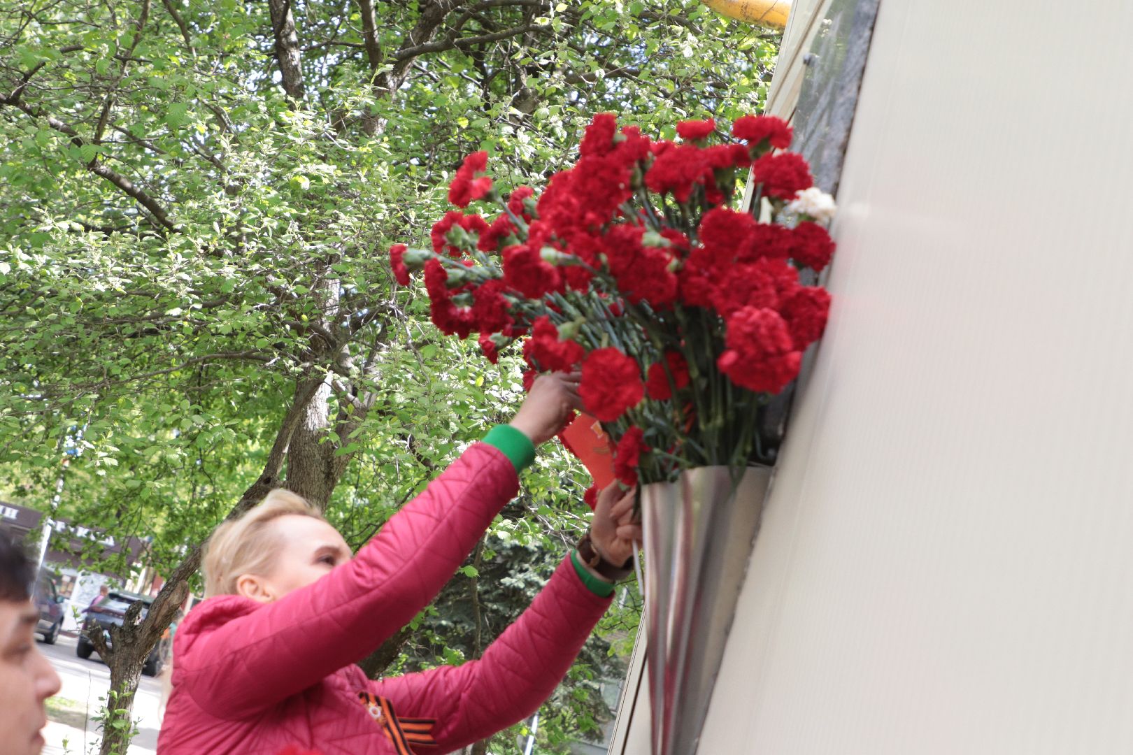 лыткарино, общество, патриотизм, звезда израненная, день победы, мемориальные доски, возложение цветов,