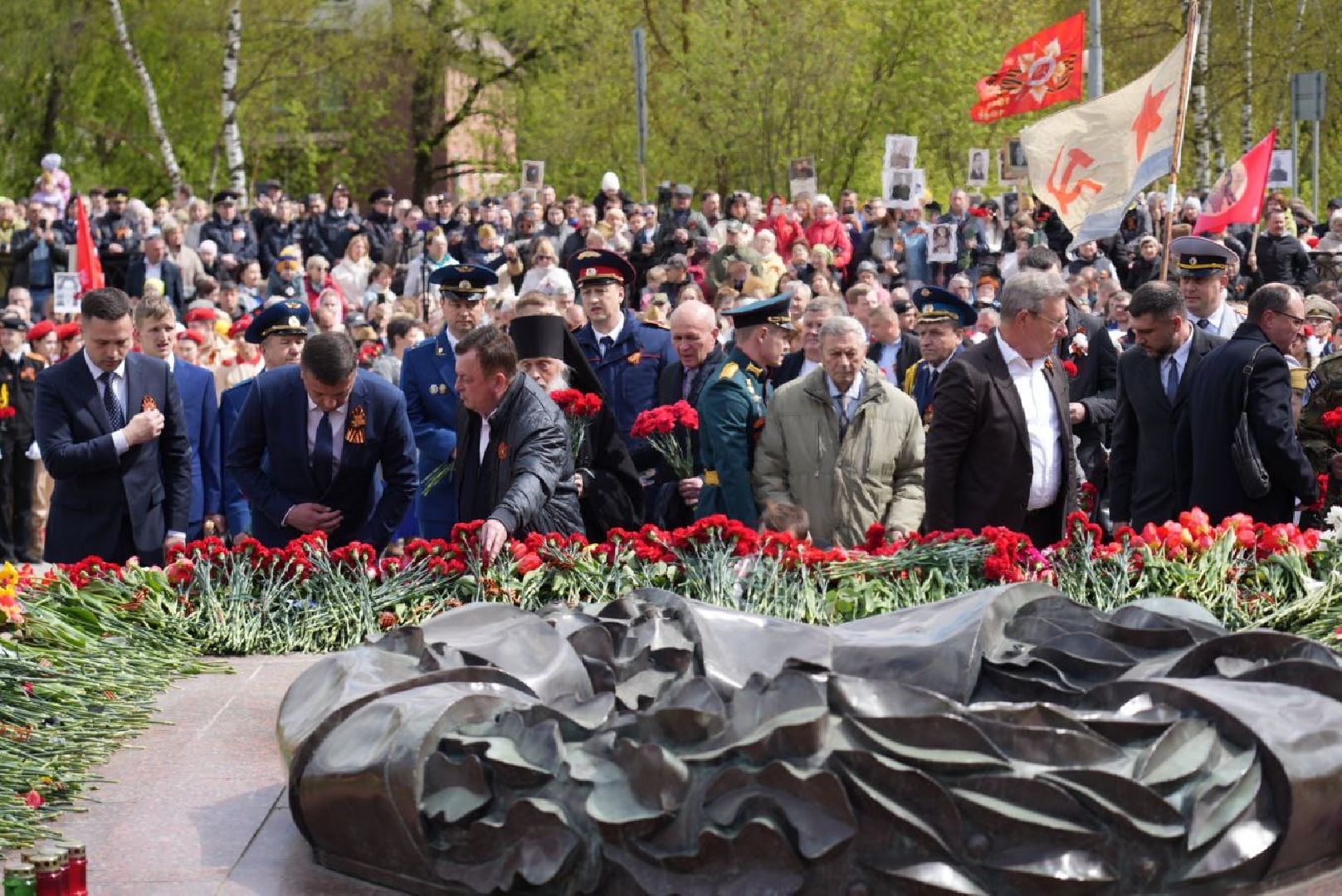 сергиев посад, сергиево-посадский городской округ, 9 мая, день победы , память, вечный огонь ,