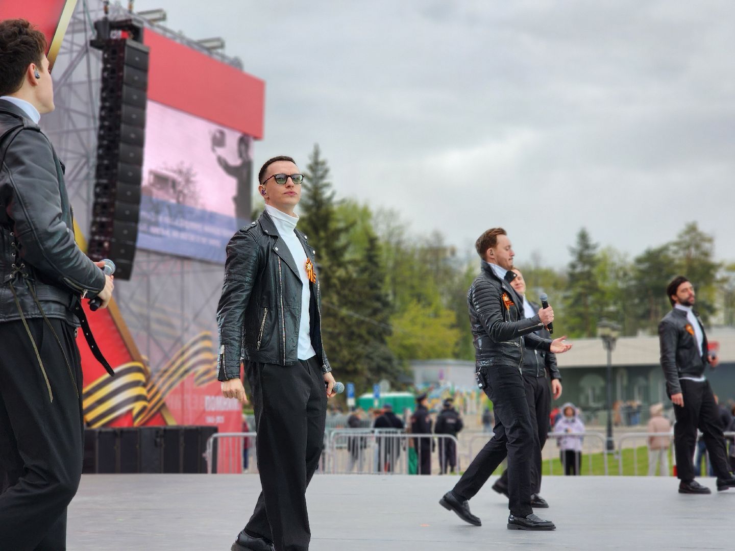 сергиев посад, 9 мая, 80-летие победы, группа пятеро, концерт,