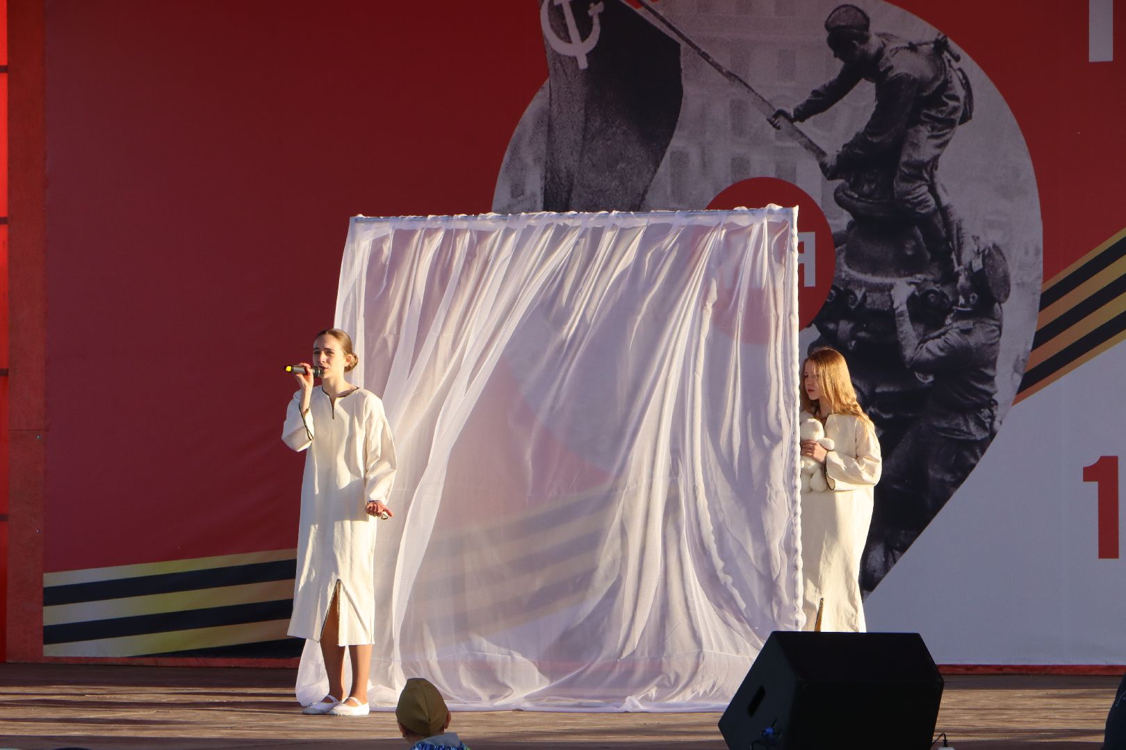 серебряные пруды, парк серебряный, день победы, треугольники надежды, 9 мая, 80 лет победе,