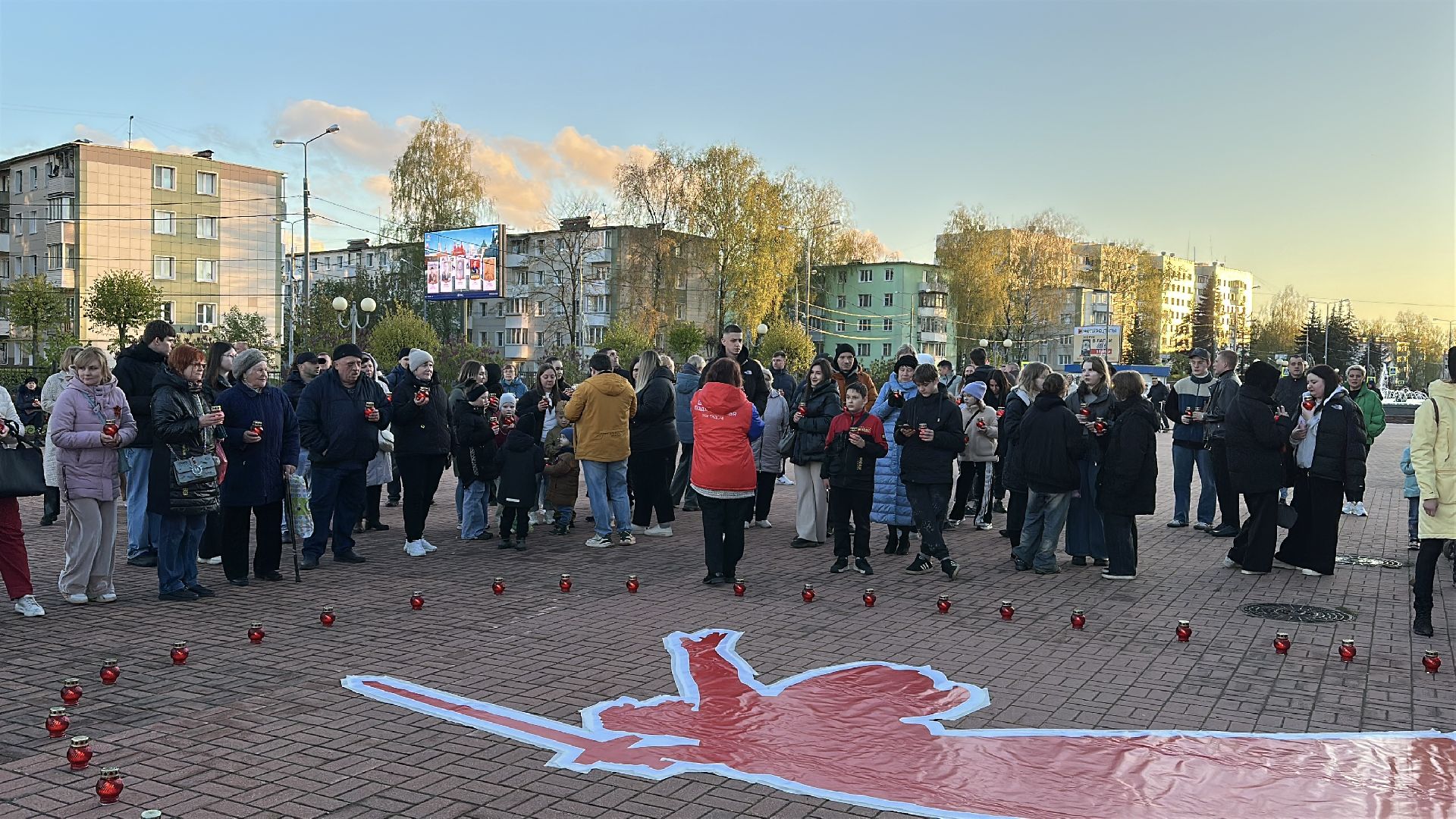 клин, день победы, огни победы, родина мать из свечей,