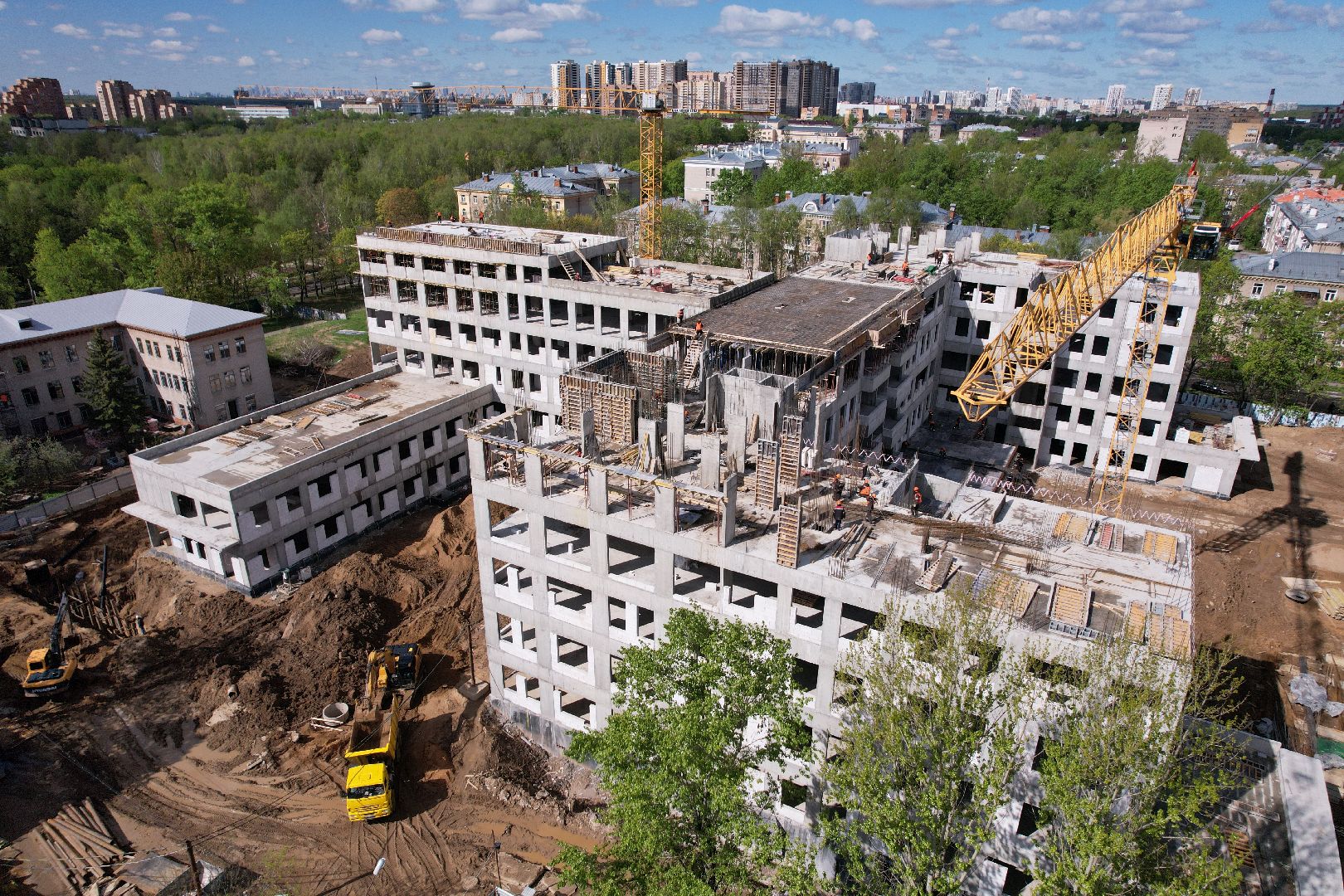 видео с коптера, поликлиника в королеве, медицина в королеве,