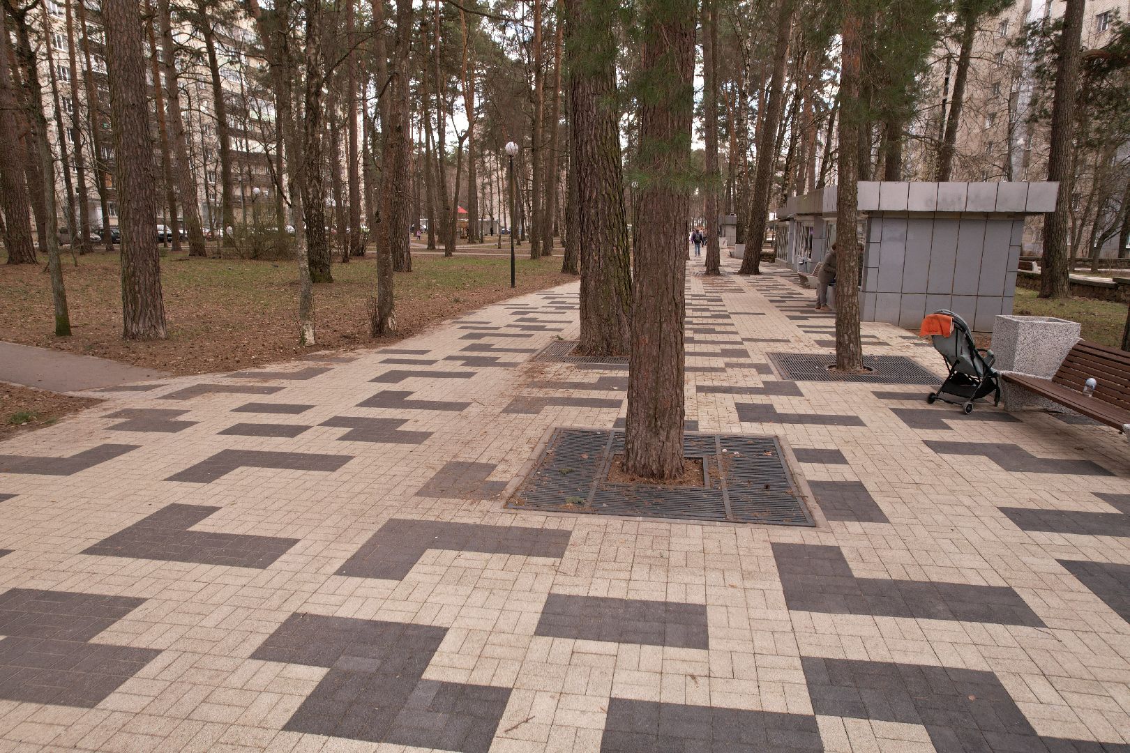 видео с коптера, пешеходная зона на улице Ленина в Протвине,