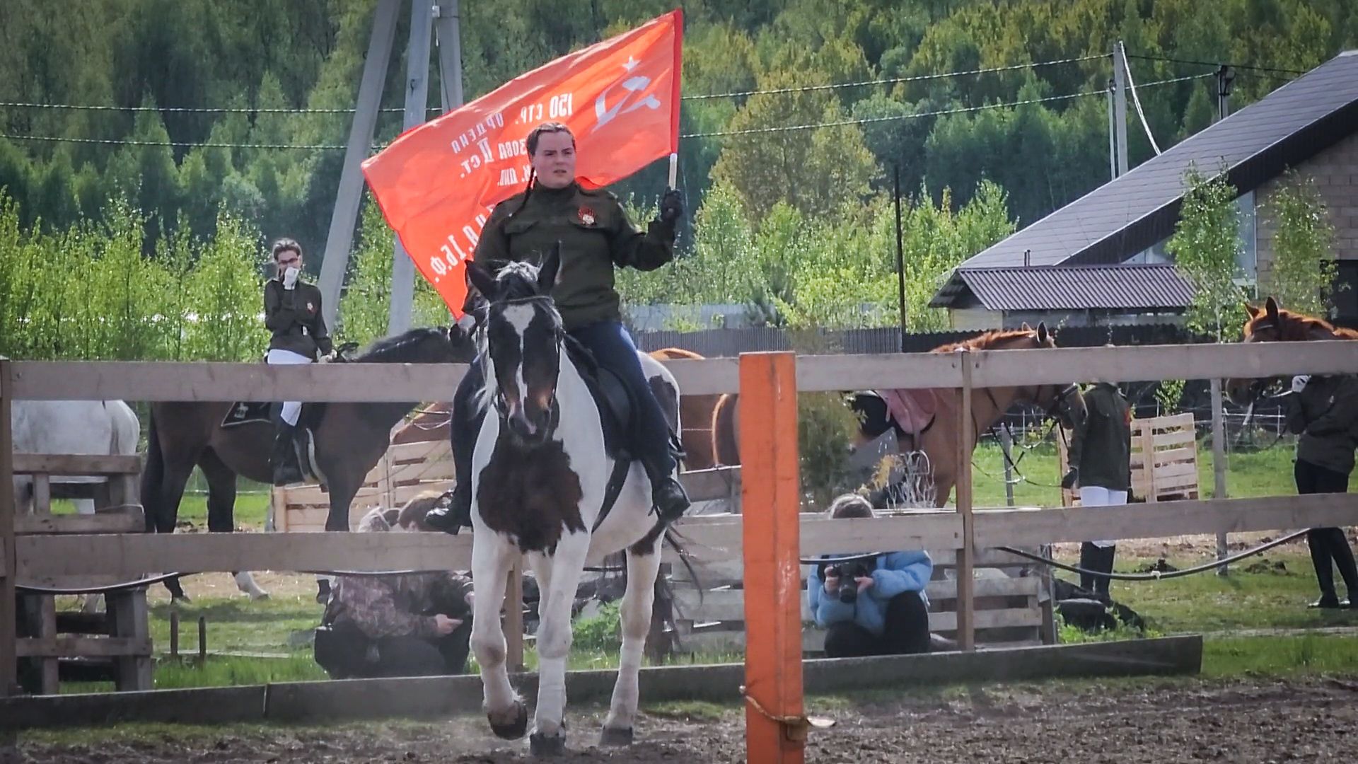 раменский округ , деревня салтыково, конный клуб салтыково, дети, лошади ,