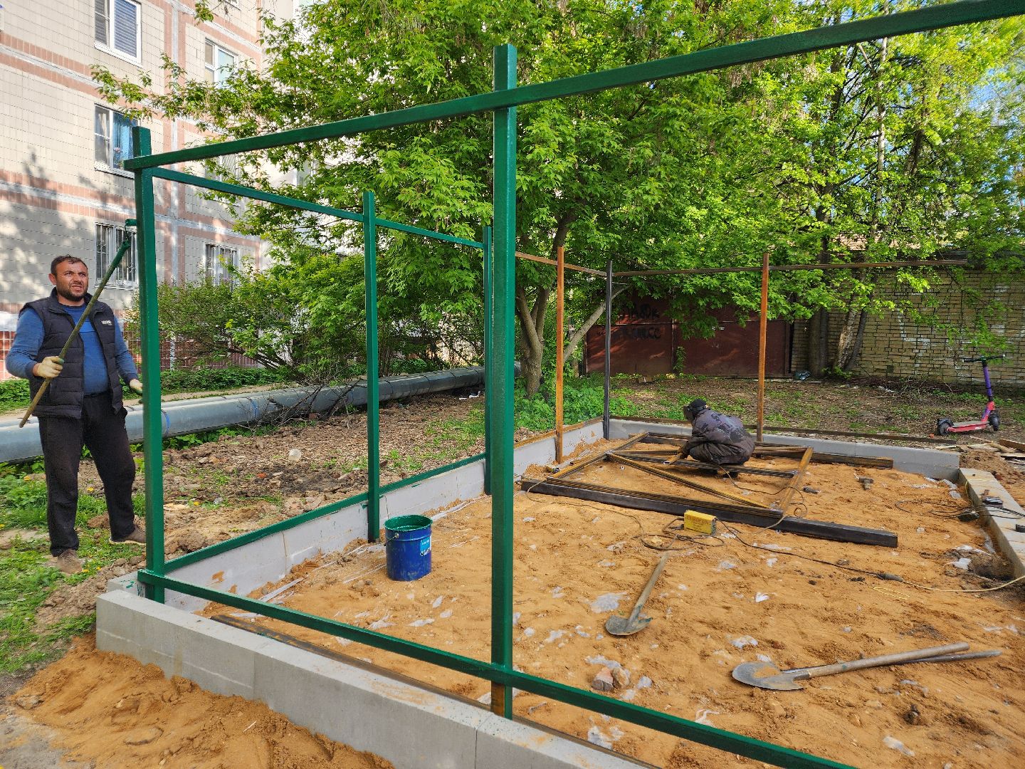 Чехов, улица Чехова, контейнерная площадка, капитальный  ремонт, реконструкция, расширение, обновление, крыша, новое ограждение, бункер для КГО, крупногабаритные отходы,