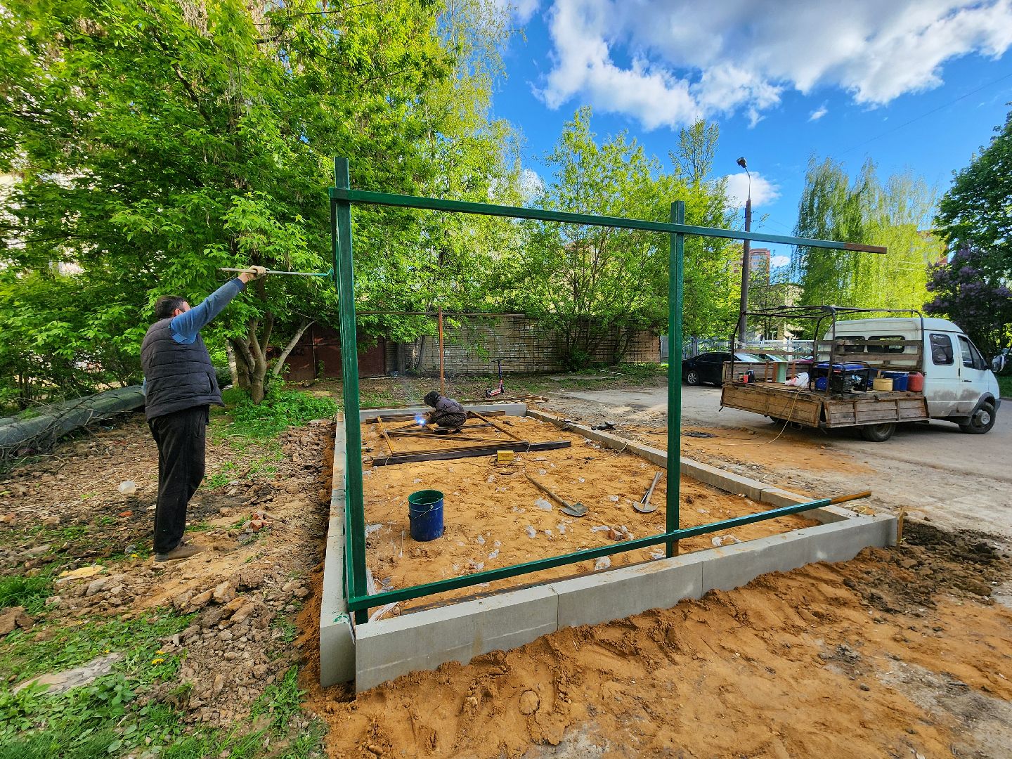 Чехов, улица Чехова, контейнерная площадка, капитальный  ремонт, реконструкция, расширение, обновление, крыша, новое ограждение, бункер для КГО, крупногабаритные отходы,