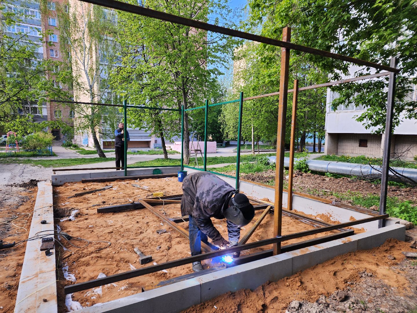 Чехов, улица Чехова, контейнерная площадка, капитальный  ремонт, реконструкция, расширение, обновление, крыша, новое ограждение, бункер для КГО, крупногабаритные отходы,