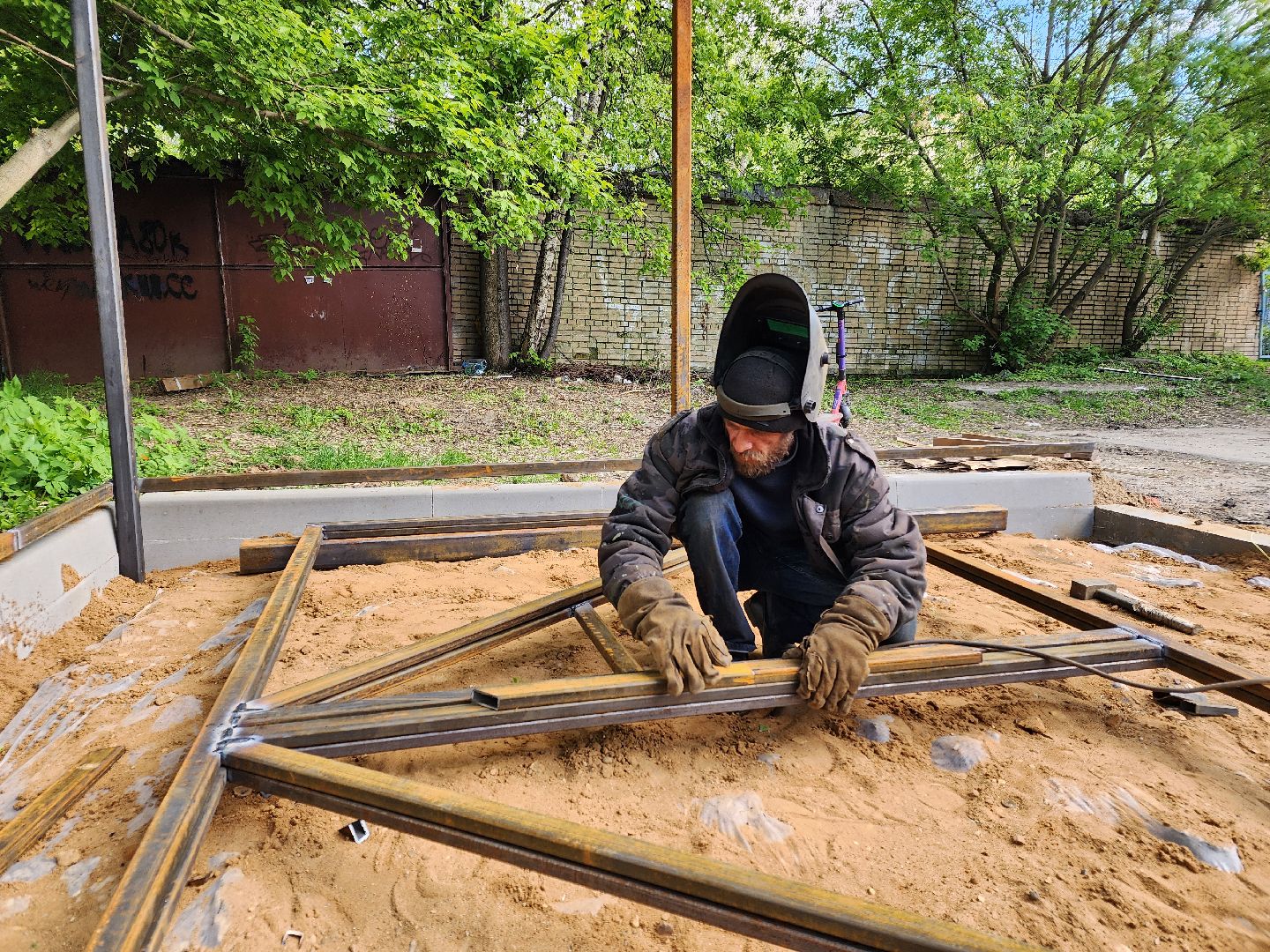 Чехов, улица Чехова, контейнерная площадка, капитальный  ремонт, реконструкция, расширение, обновление, крыша, новое ограждение, бункер для КГО, крупногабаритные отходы,