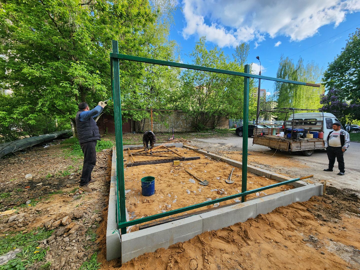 Чехов, улица Чехова, контейнерная площадка, капитальный  ремонт, реконструкция, расширение, обновление, крыша, новое ограждение, бункер для КГО, крупногабаритные отходы,