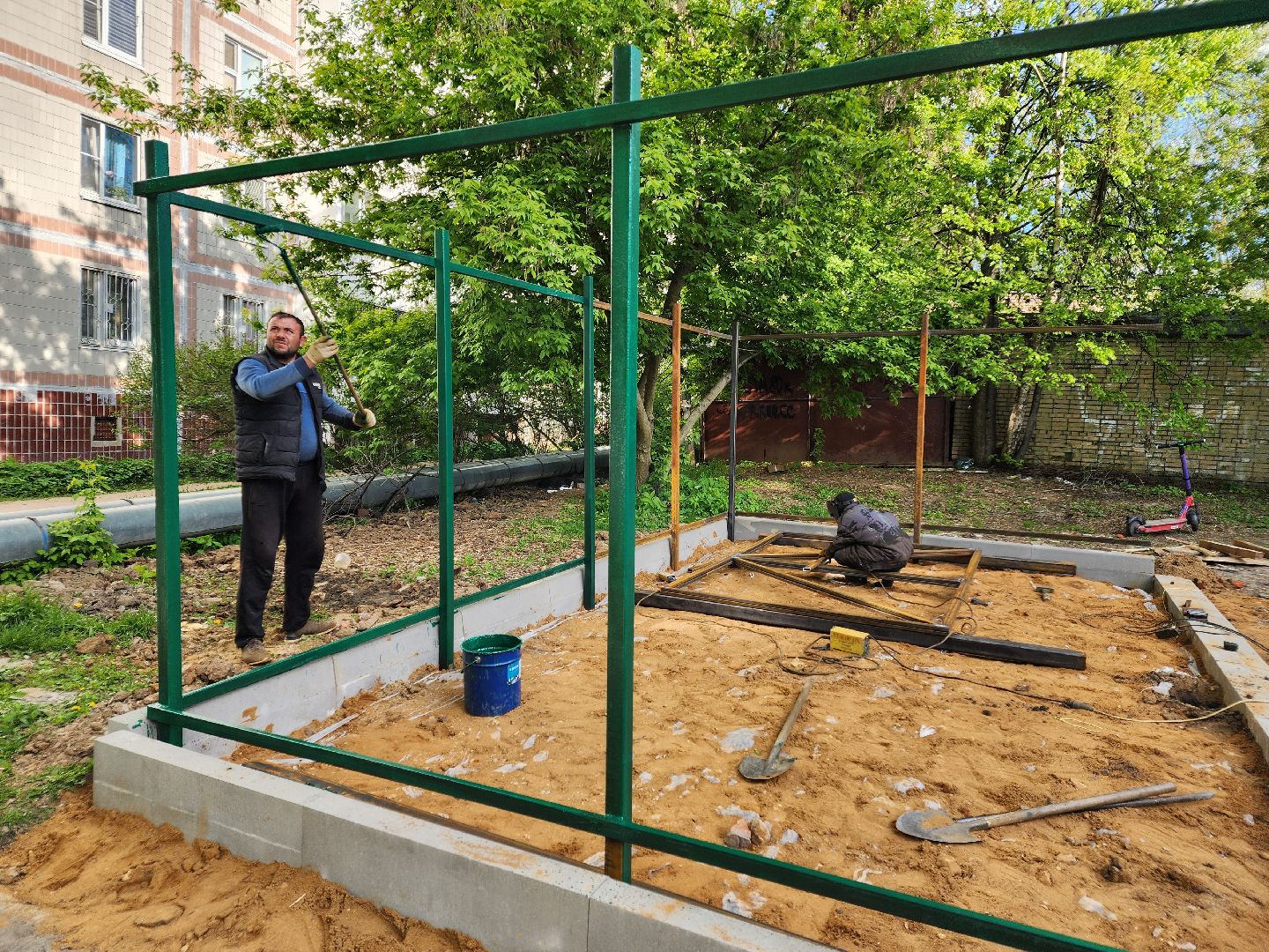 Чехов, улица Чехова, контейнерная площадка, капитальный  ремонт, реконструкция, расширение, обновление, крыша, новое ограждение, бункер для КГО, крупногабаритные отходы,