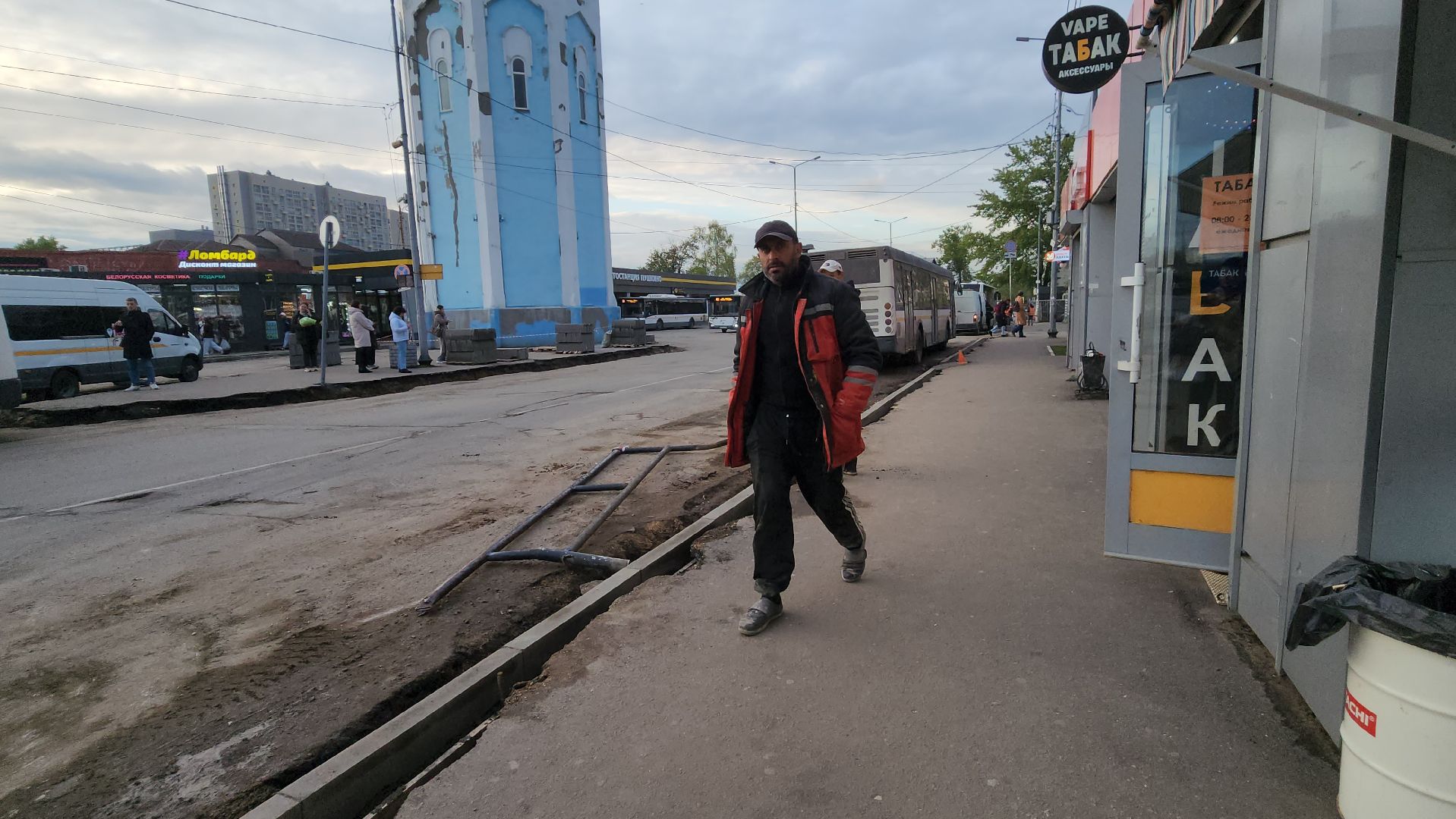 пушкинский округ, пушкино, привокзальная площадь, дорожный ремонт, ремонт дорожного покрытия, опалубка, бордюрный камень,дороги подмосковья,